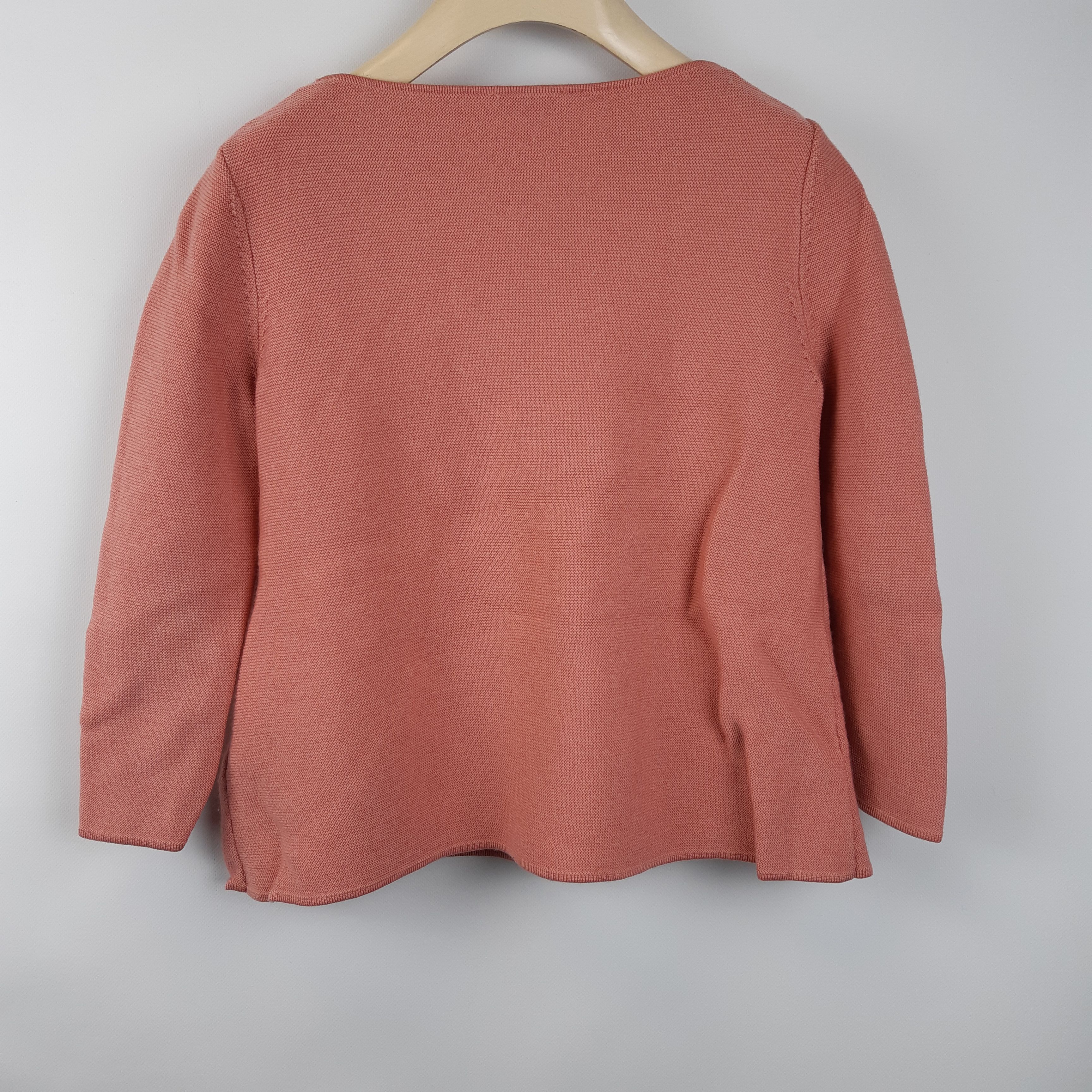 Voir photo 3 de Cos - Pull laine rose cocon - Taille S ( estimée Epaules = 32, Poitrine = 42, Longueur = 48) Cos - Pull laine rose cocon - Taille S ( estimée Epaules = 32, Poitrine = 42, Longueur = 48) - Vue 3 -