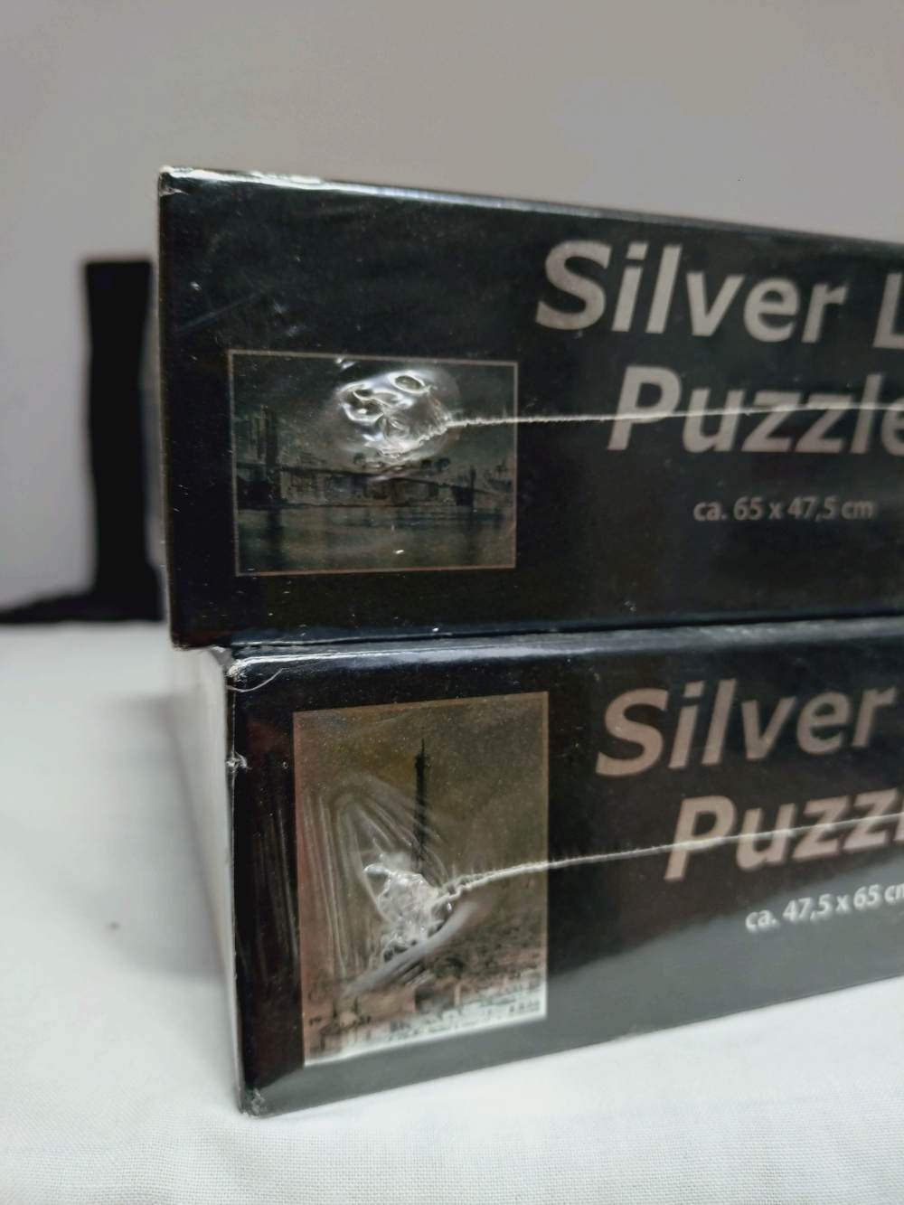 Lot de deux Puzzles Silver look, finition métallisé, 1000 pièces. Paris / Manhattan. Neuf. Comme neuf - Vue 2 - 