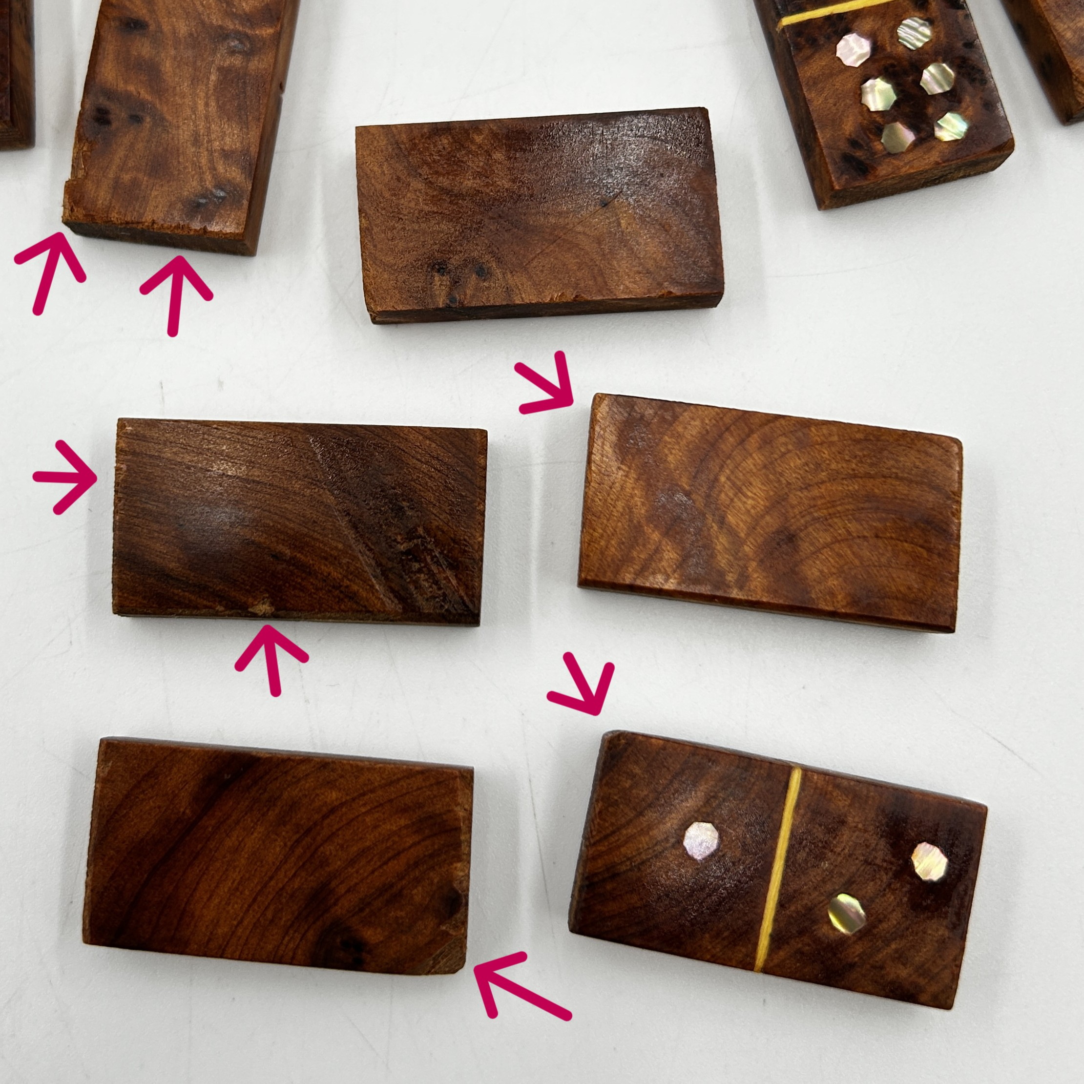 Voir photo 6 de Jeu de dominos en bois – élégance vintage & nacre Jeu de dominos en bois – élégance vintage & nacre Bon état - Vue 6 -