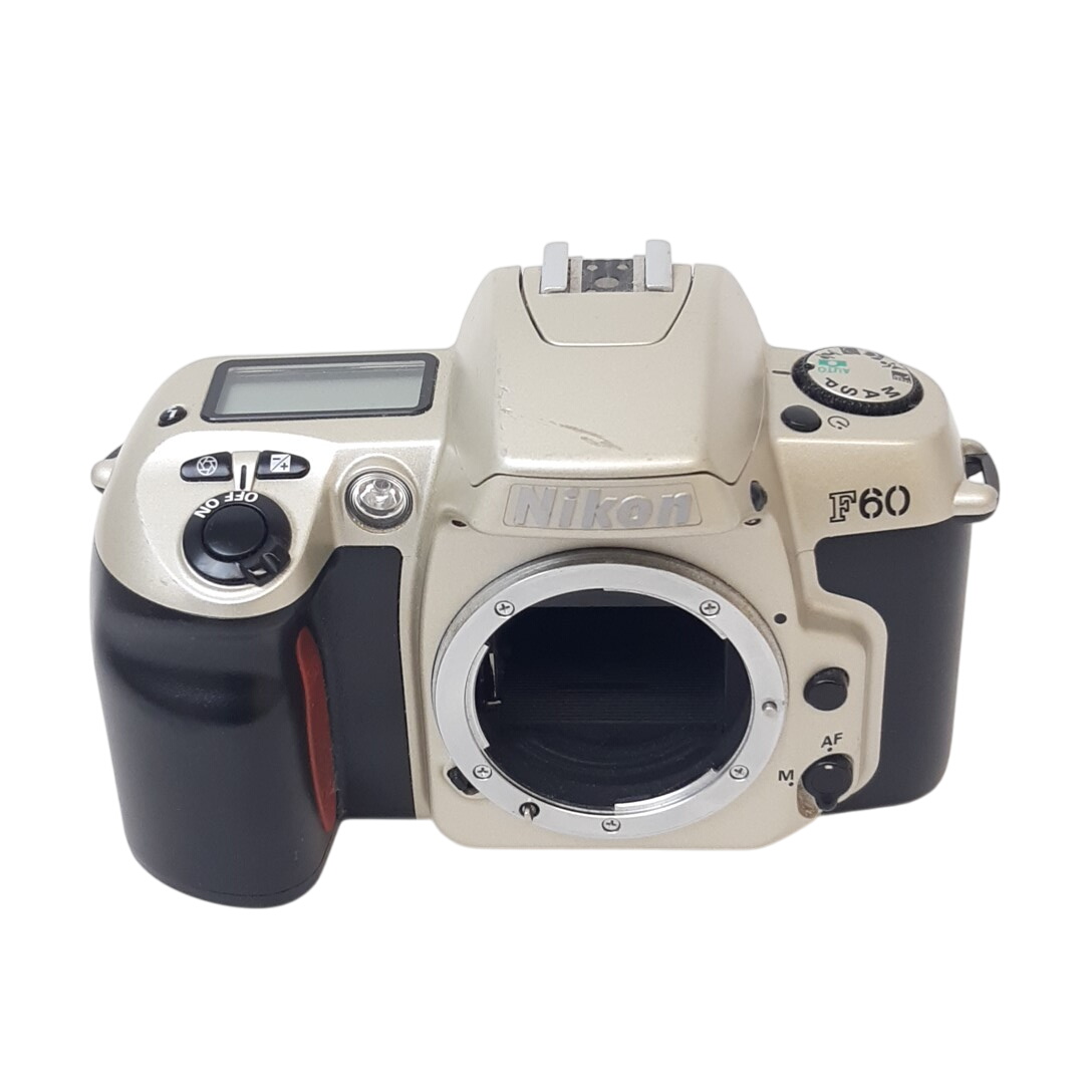 Appareil photo reflex argentique Nikon F60 made in Japon - Photo 0