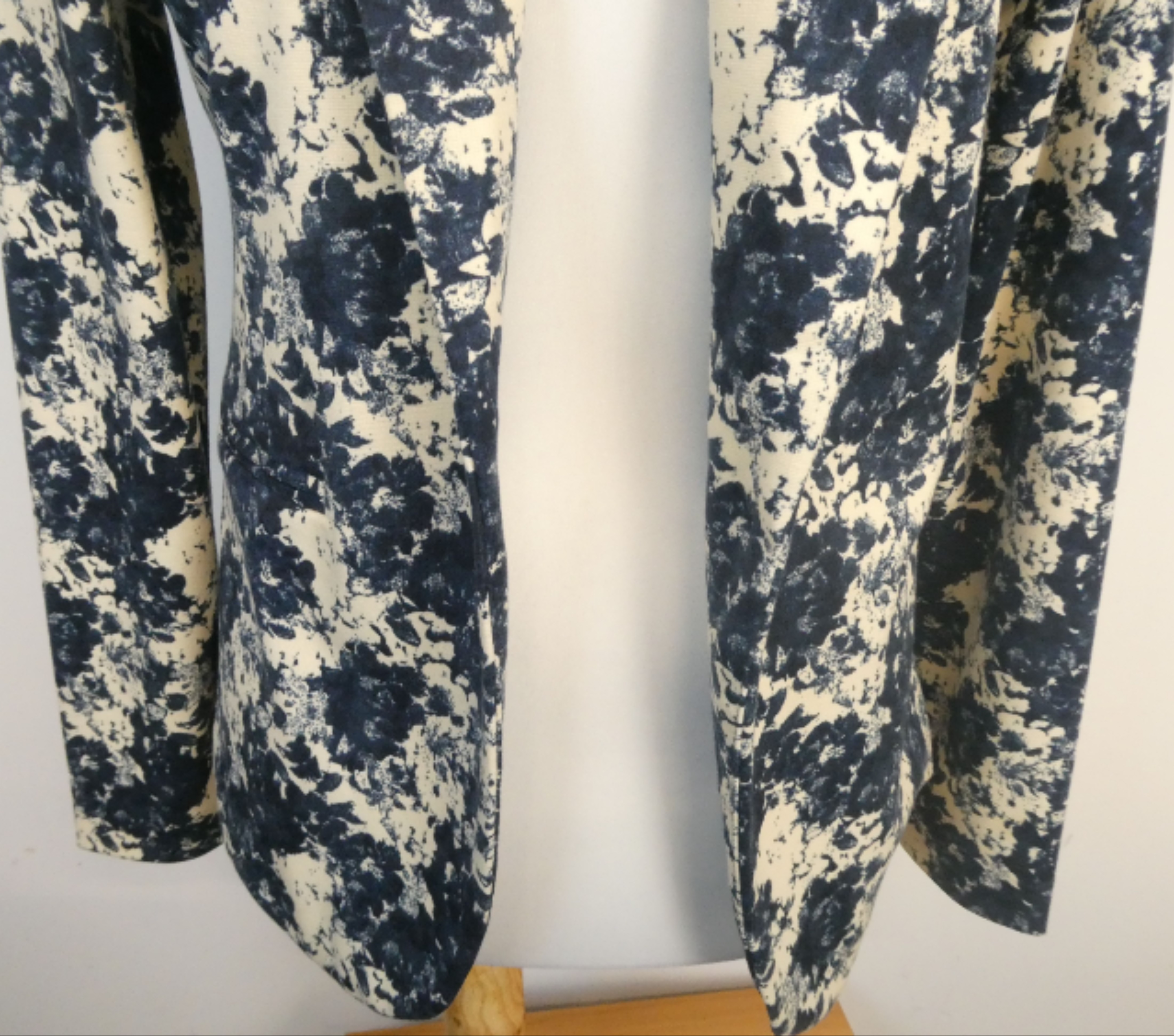 Ensemble Ichi Femme – Veste Taille M et Pantalon Taille T5, Motif Floral Bleu Marine - Photo 4