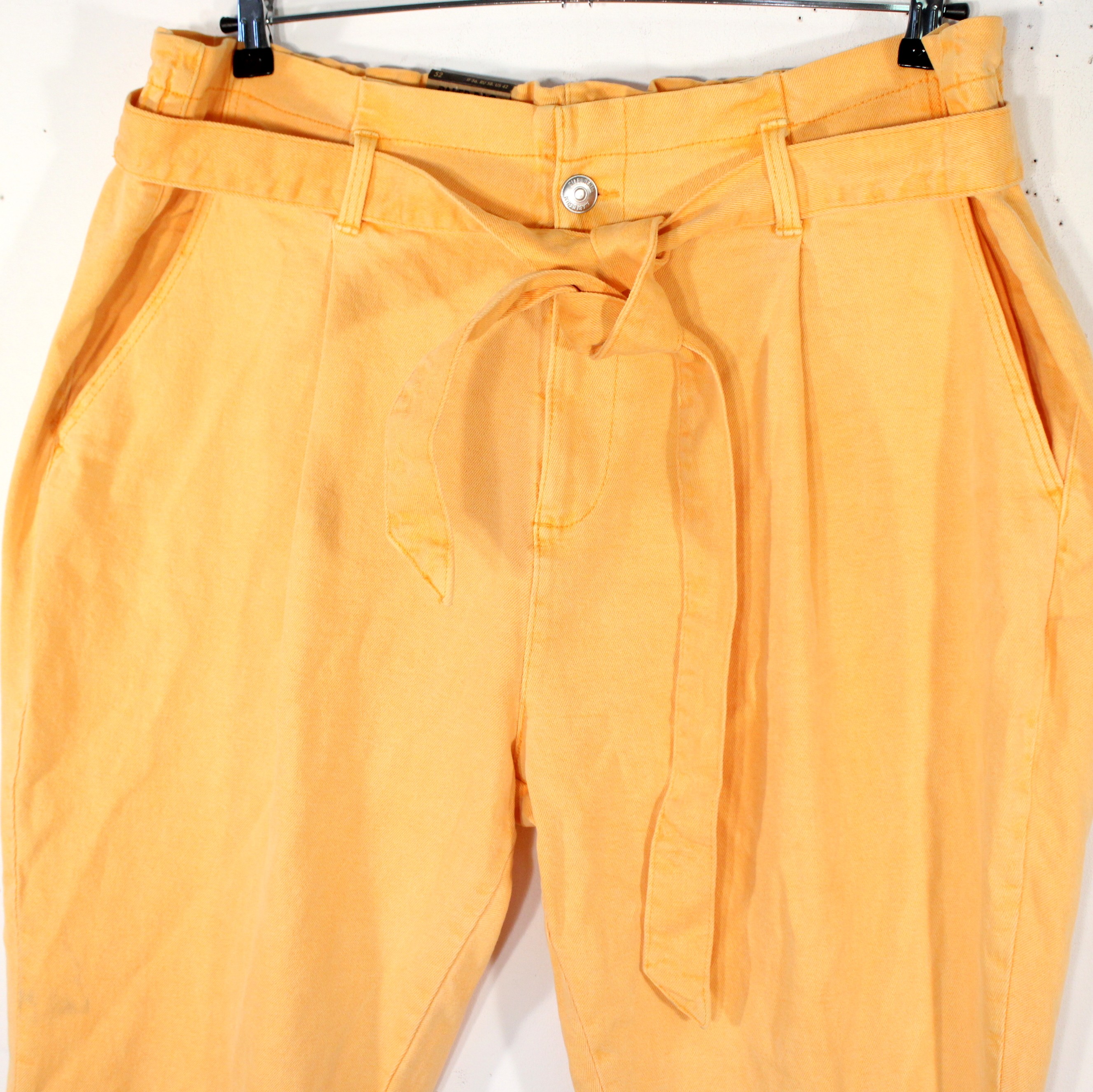 Jean's Femme Orange KIABI Taille 52 - Photo 2
