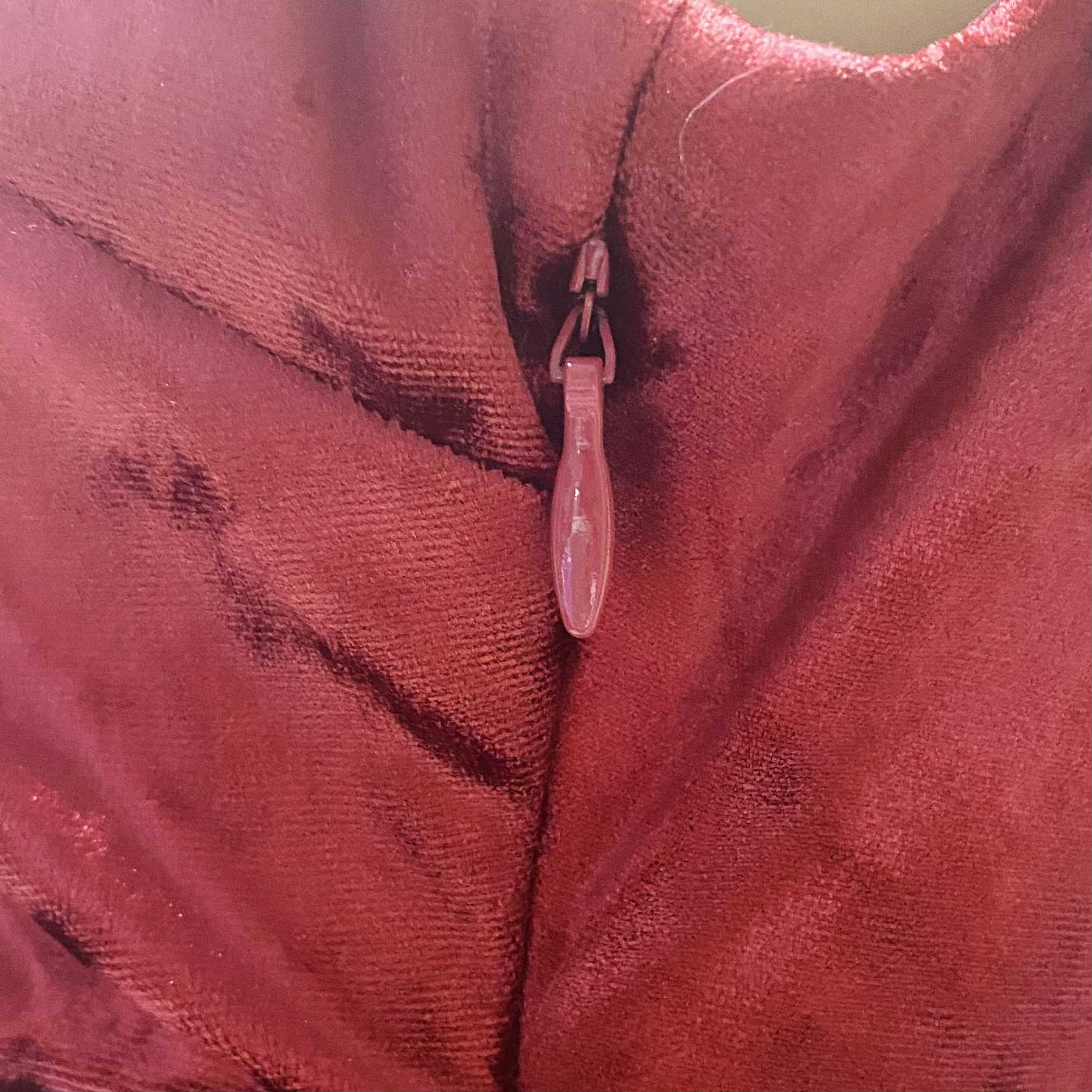 Robe en velours rouge style élégant avec décolleté plongeant et dos en V - Guess - S  - Vue 5 - 