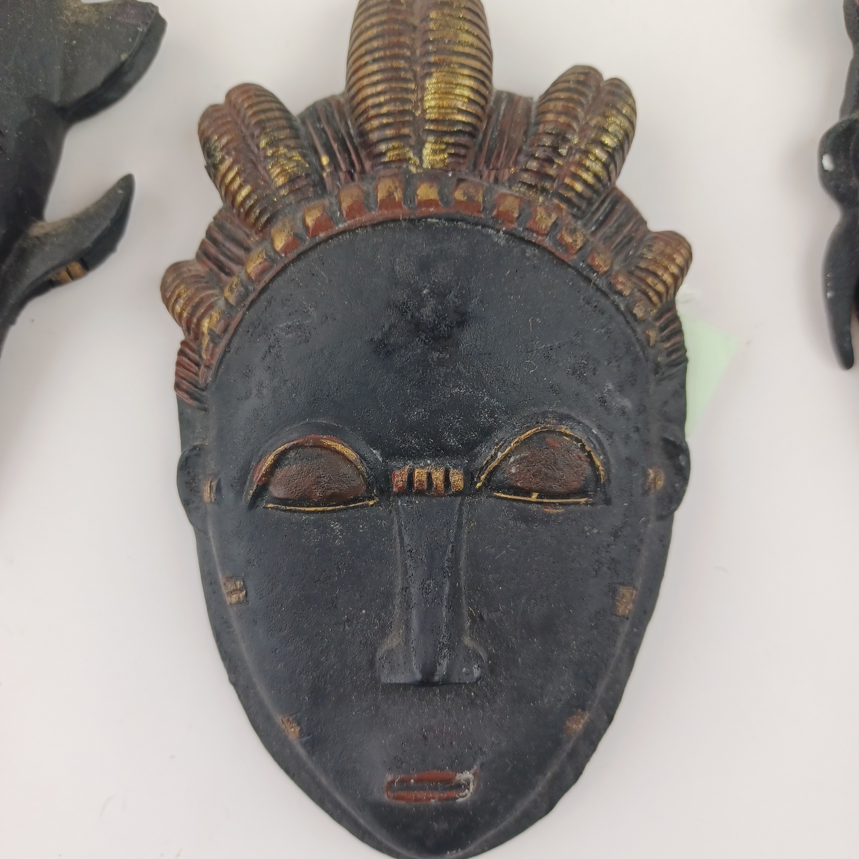 Lot de 3 masques ethniques muraux décoratifs noirs en résine - Photo 1