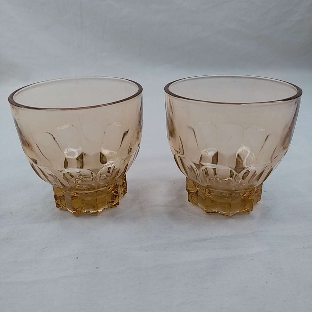 Service en verre rosaline 11 pièces Bon état - Vue 4 - 