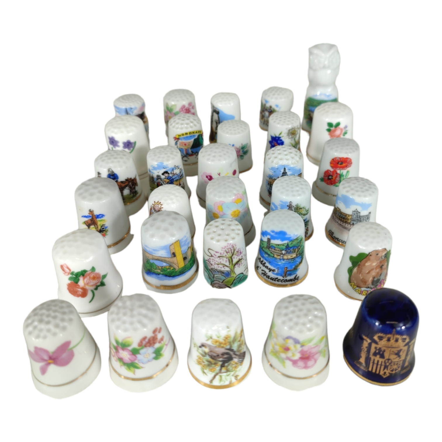 Lot De 3 Dés à Coudre En Porcelaine Fine - Cartes De Noël, Finition Or 18 Carats - Fabriqué à La Main En Angleterre