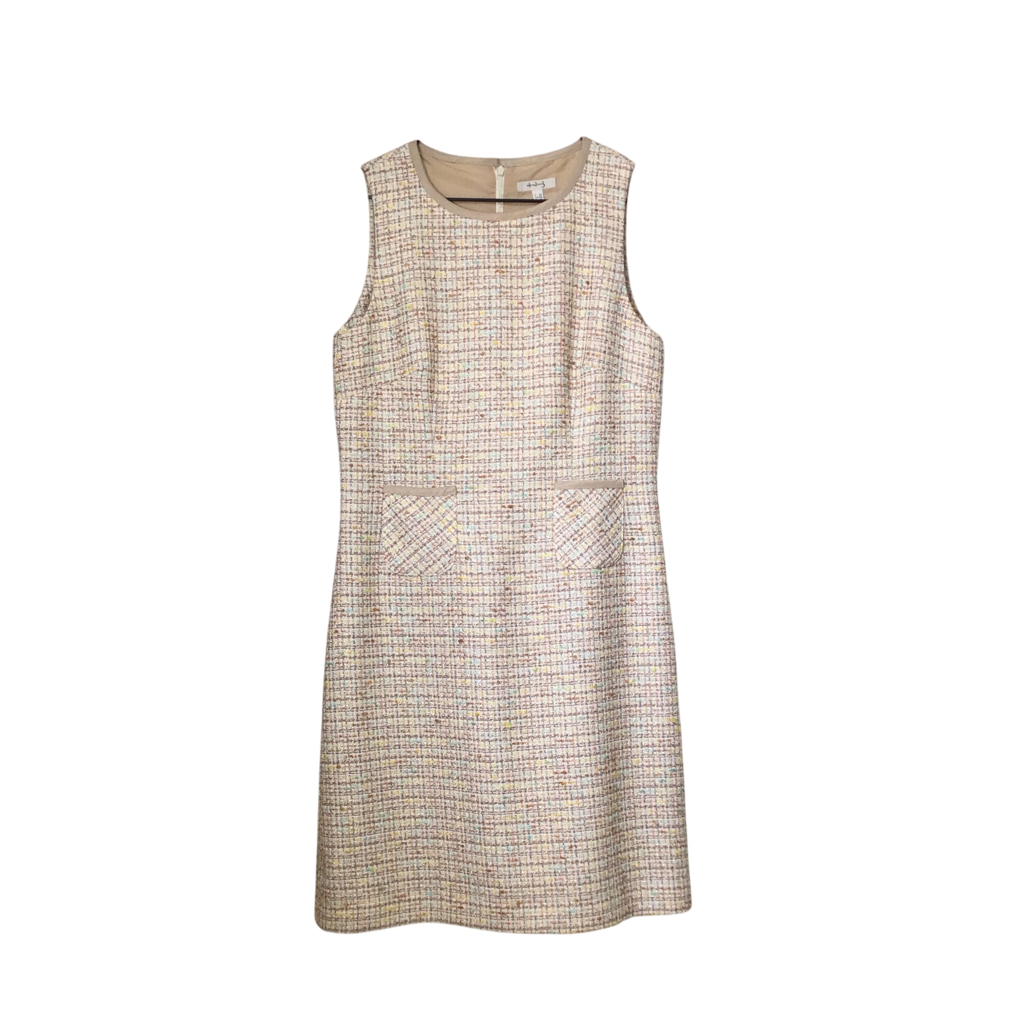 Acheter Robe en tweed- 1, 2, 3- Taille 40 Très bon état - 10,50 € Robe en tweed- 1, 2, 3- Taille 40 Très bon état - reconditionné disponible sur Label Emmaüs