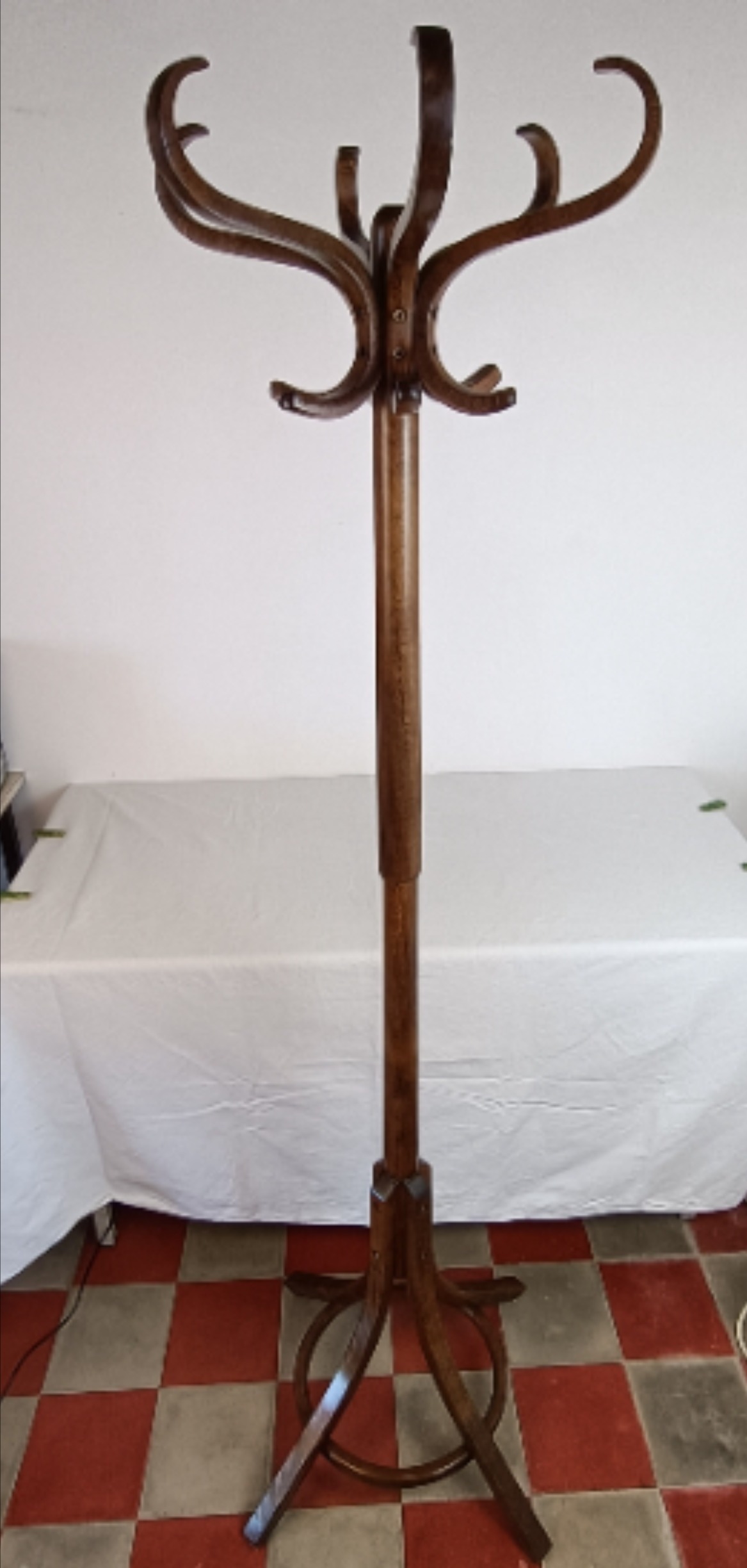 Porte manteaux perroquet étiqueté "Baumann" Bon état - Vue 4 - 