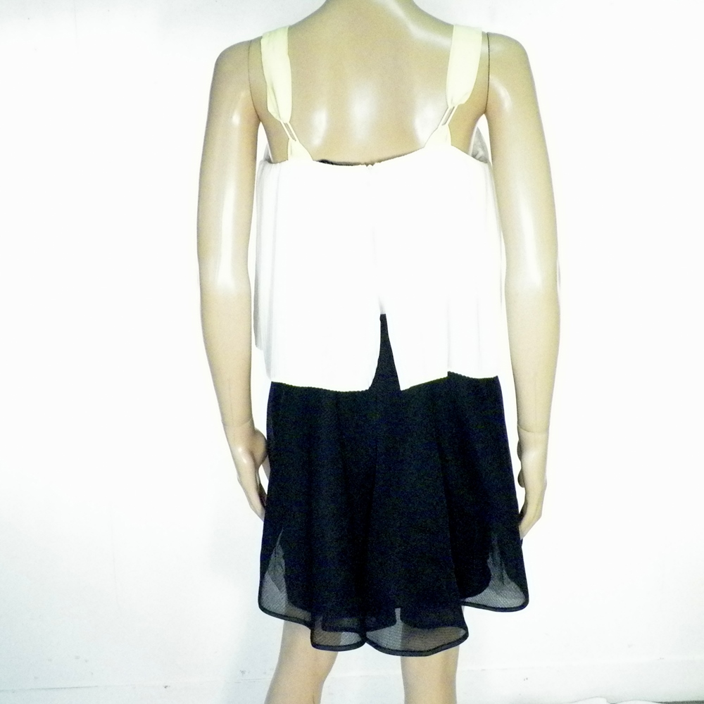 Robe Courte Noir/Blanc SANDRO Taille Estimée 38 Bon état - Vue 4 - 