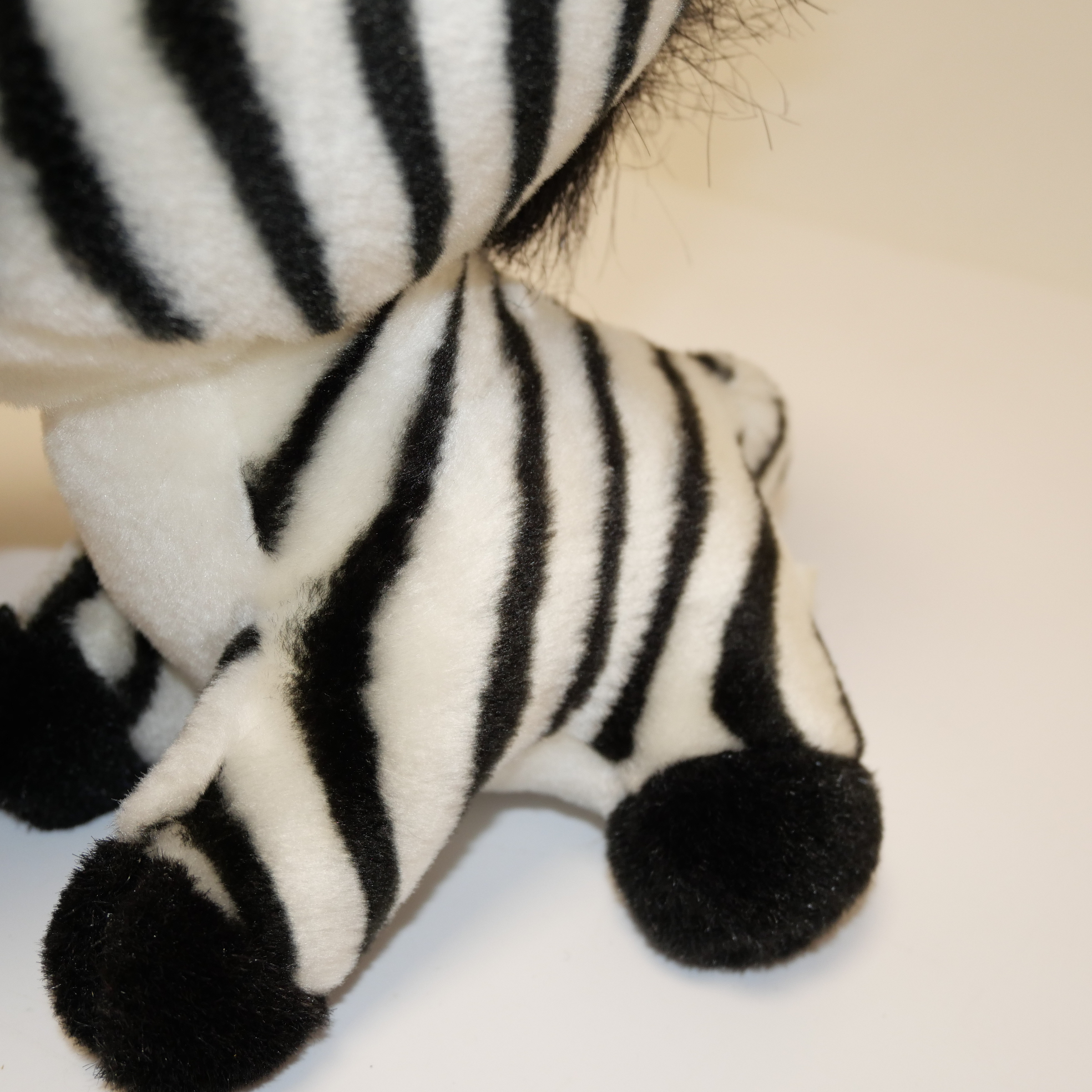 Voir photo 4 de Peluches Big Headz Girafe et Zèbre Peluches Big Headz Girafe et Zèbre Bon état - Vue 4 -