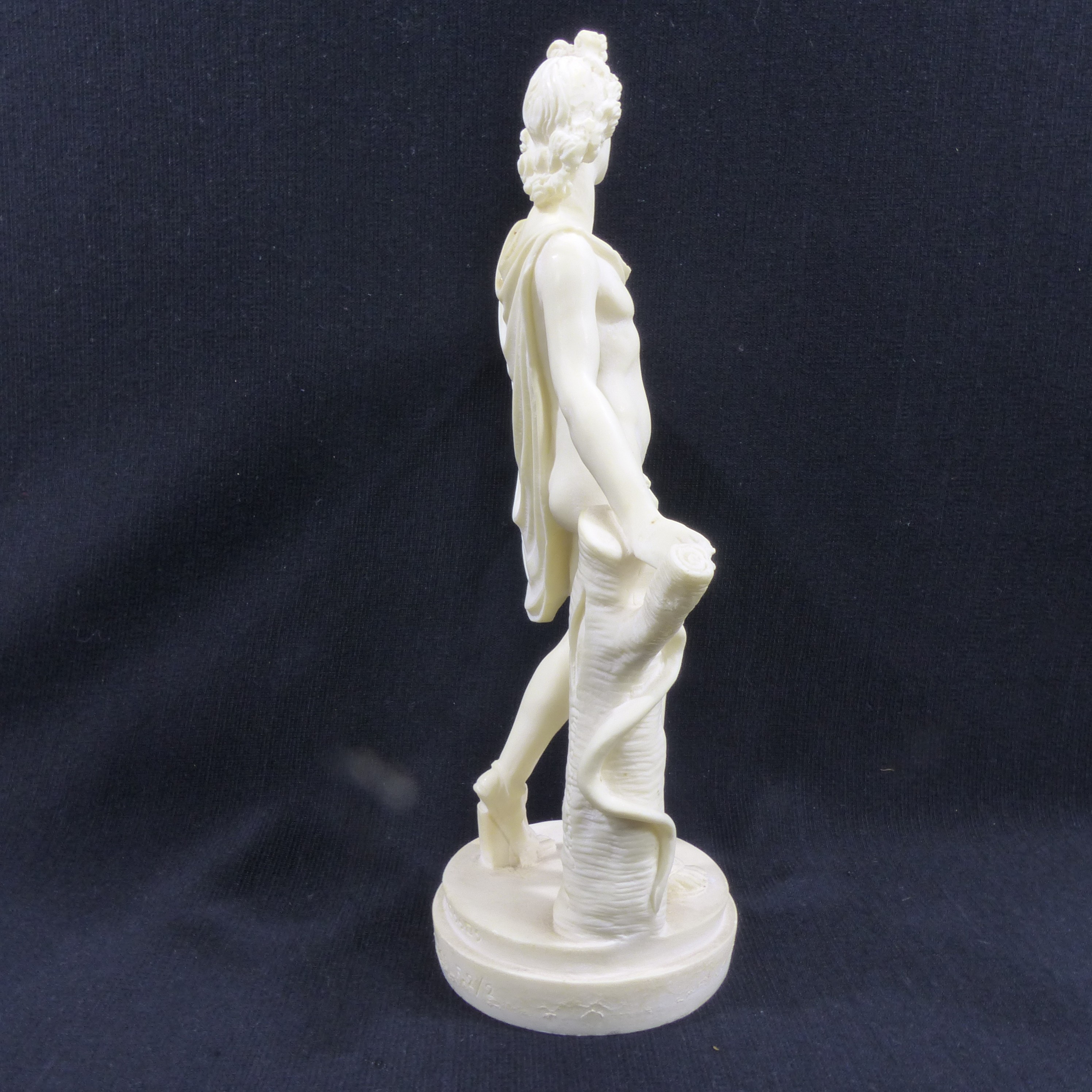 Statuette 