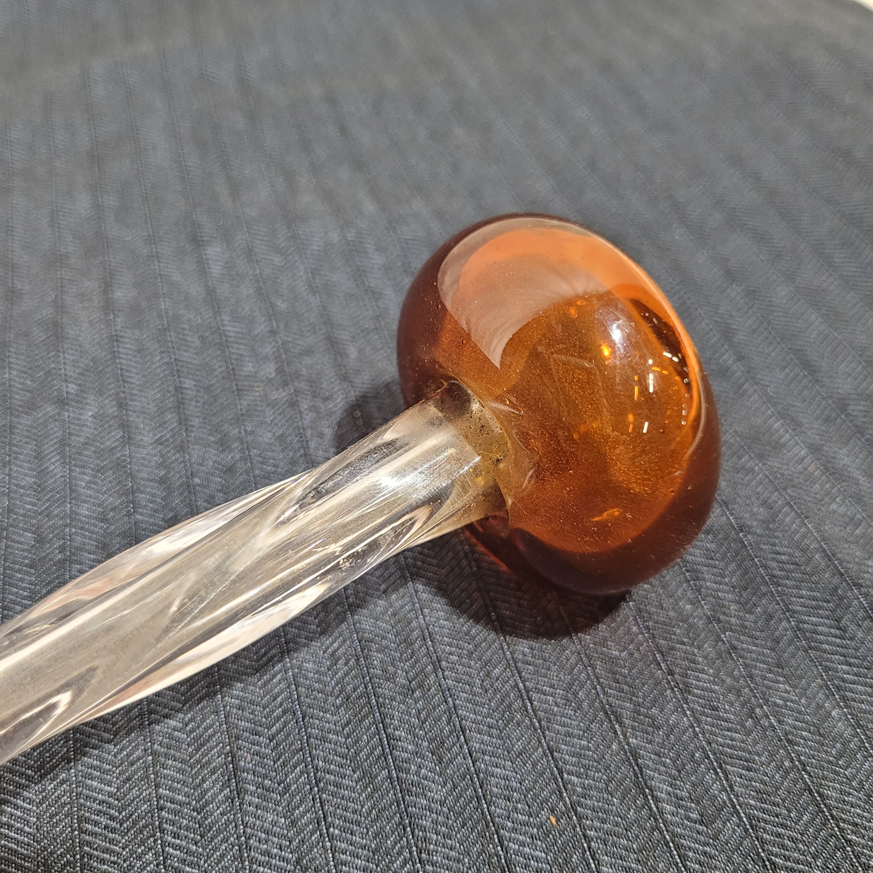 Ampoule d'arrosage en verre soufflé artisanale Très bon état - Vue 3 - 