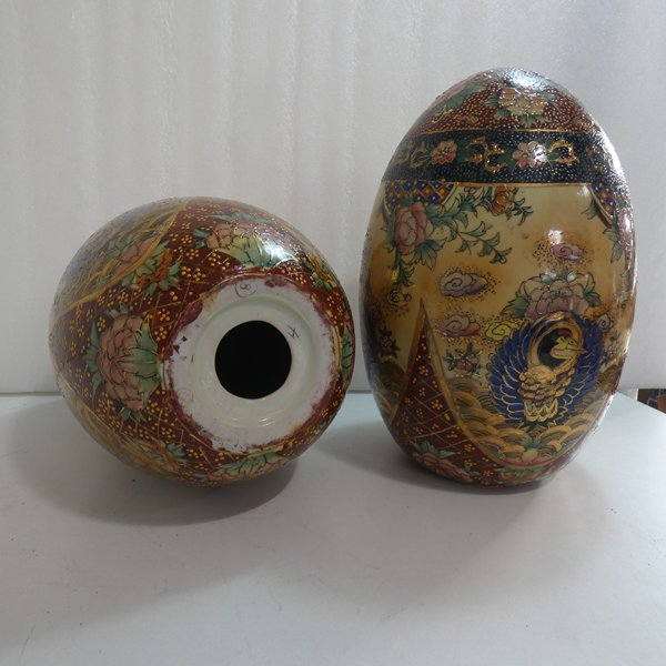 Lot de 2 grand œufs décor japonisant en porcelaine - Photo 4