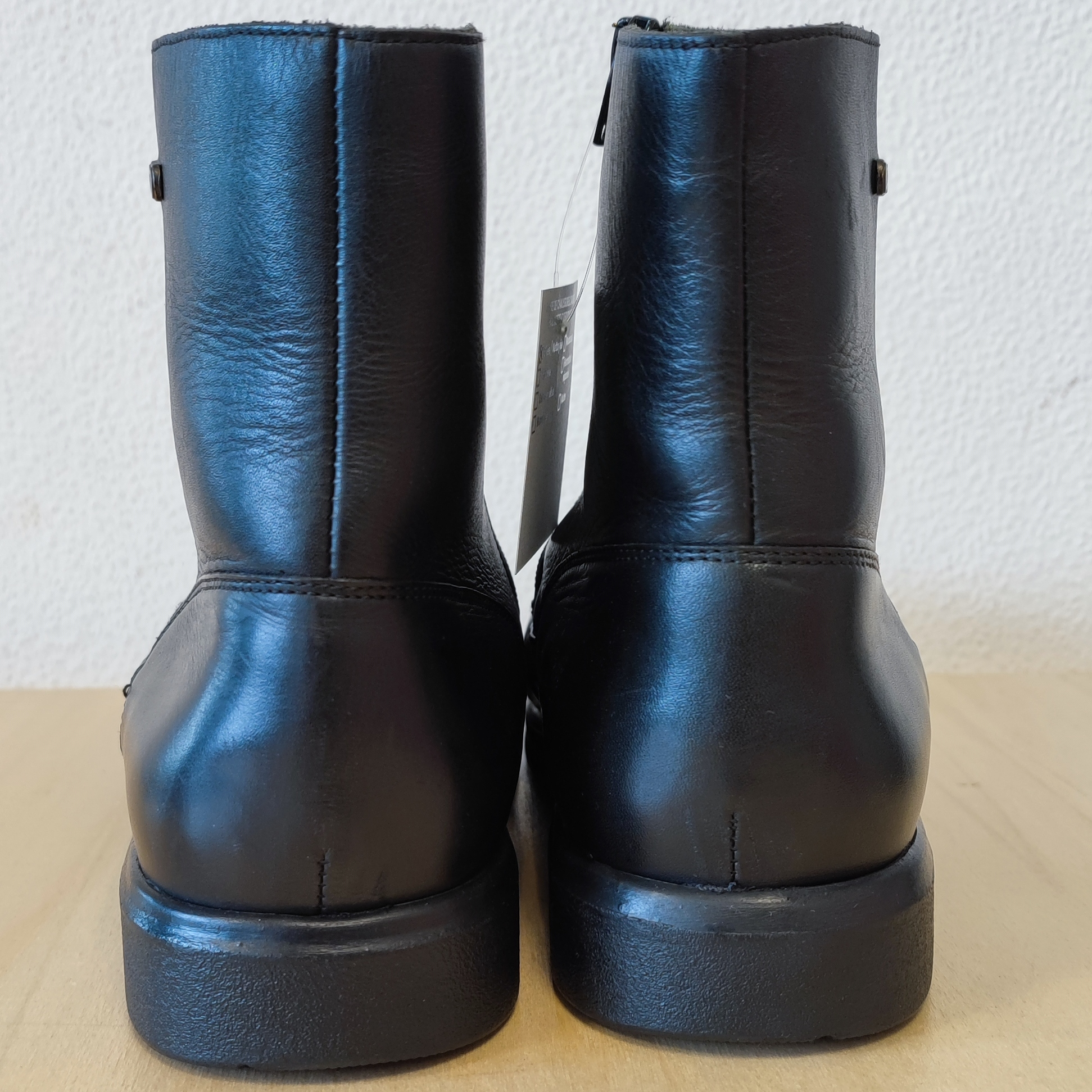 Voir photo 5 de SLEDGERS - Boots en cuir - T43 - Homme SLEDGERS - Boots en cuir - T43 - Homme Bon état - Vue 5 -