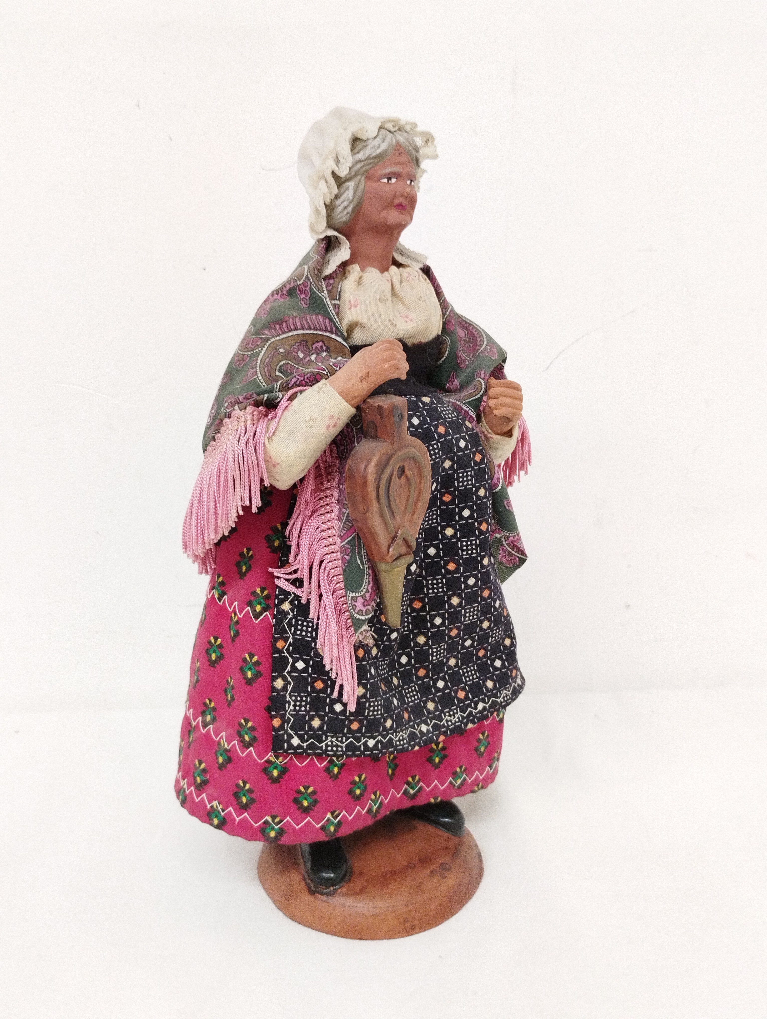 Santons de Province Collection vieille femme en Terre Cuite  - Photo 2