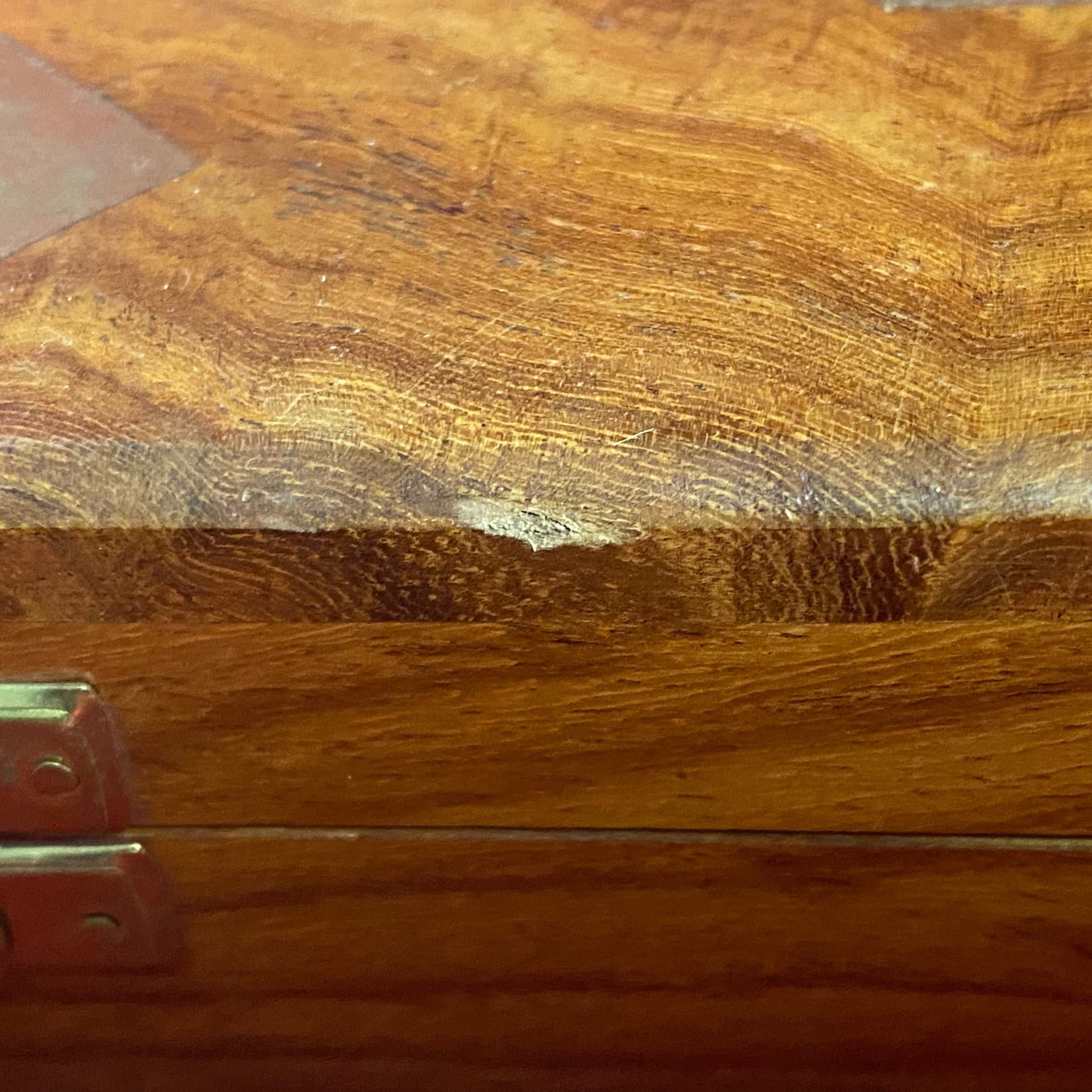 Coffret de Jeu en Bois et laiton doré Bon état - Vue 9 - 