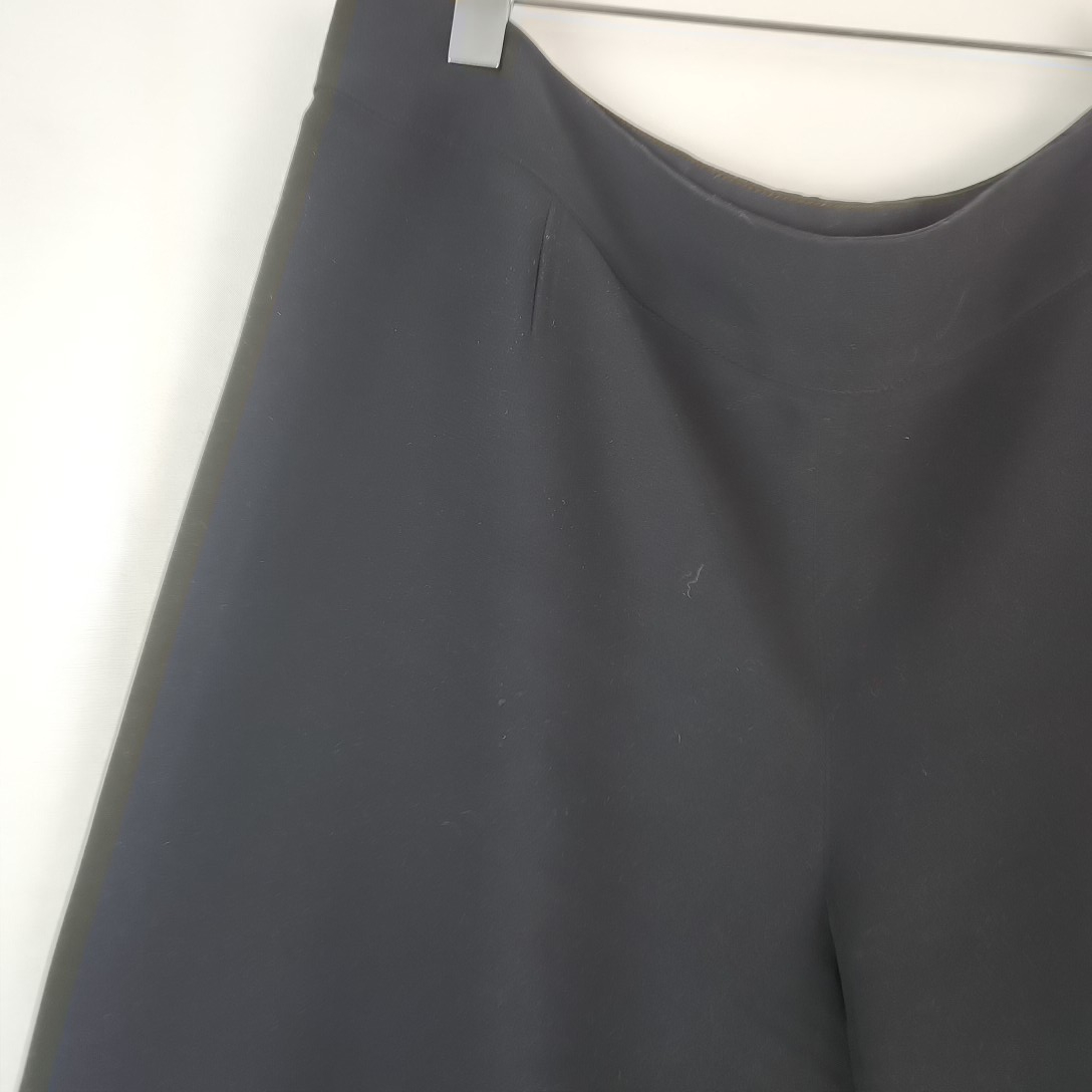 Weill - Pantalon noir 100% polyester - Taille 48 longueur= 101 cm Très bon état - Vue 2 - 