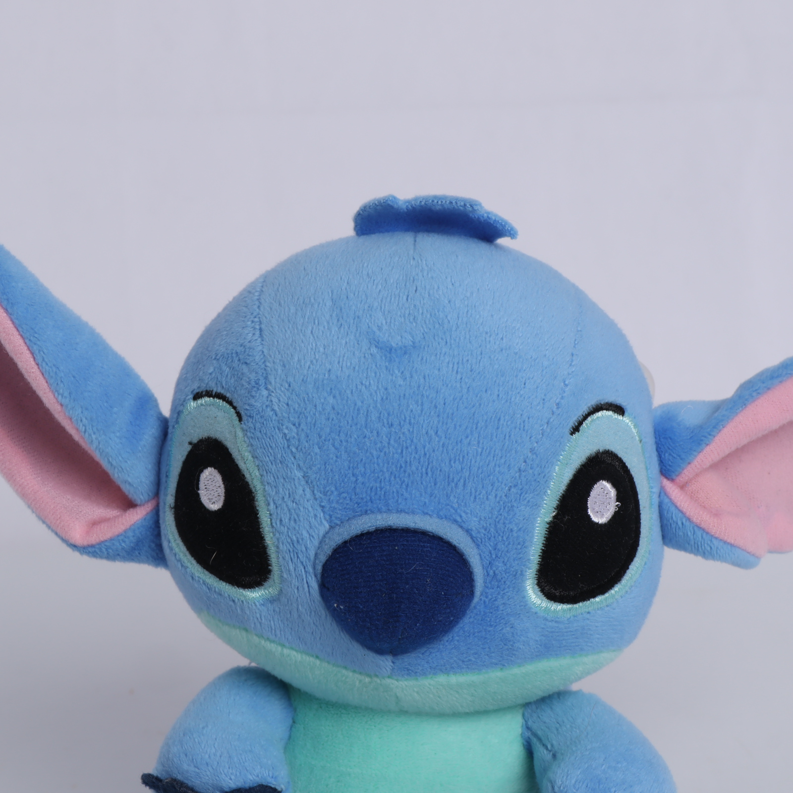 Lot de 2 peluches Stitch et Angel à ventouses - Lilo & Stitch - Disney  - Vue 6 - 
