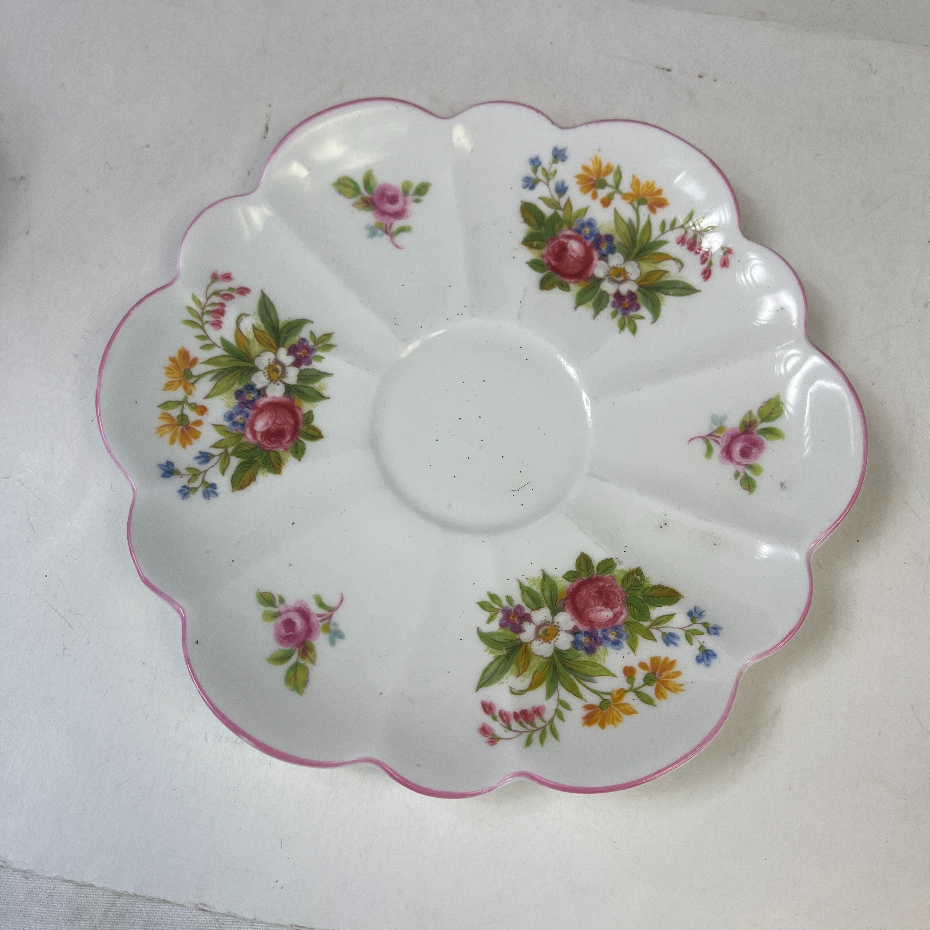 TASSE A THE ET SOUCOUPE SHELLEY - ANGLAISE - FINE BONE CHINA * Bon état - Vue 2 - 