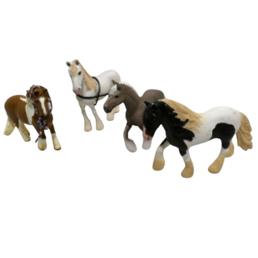 Lot de 4 chevaux de trait Schleich Bon état -  reconditionné disponible sur Label Emmaüs