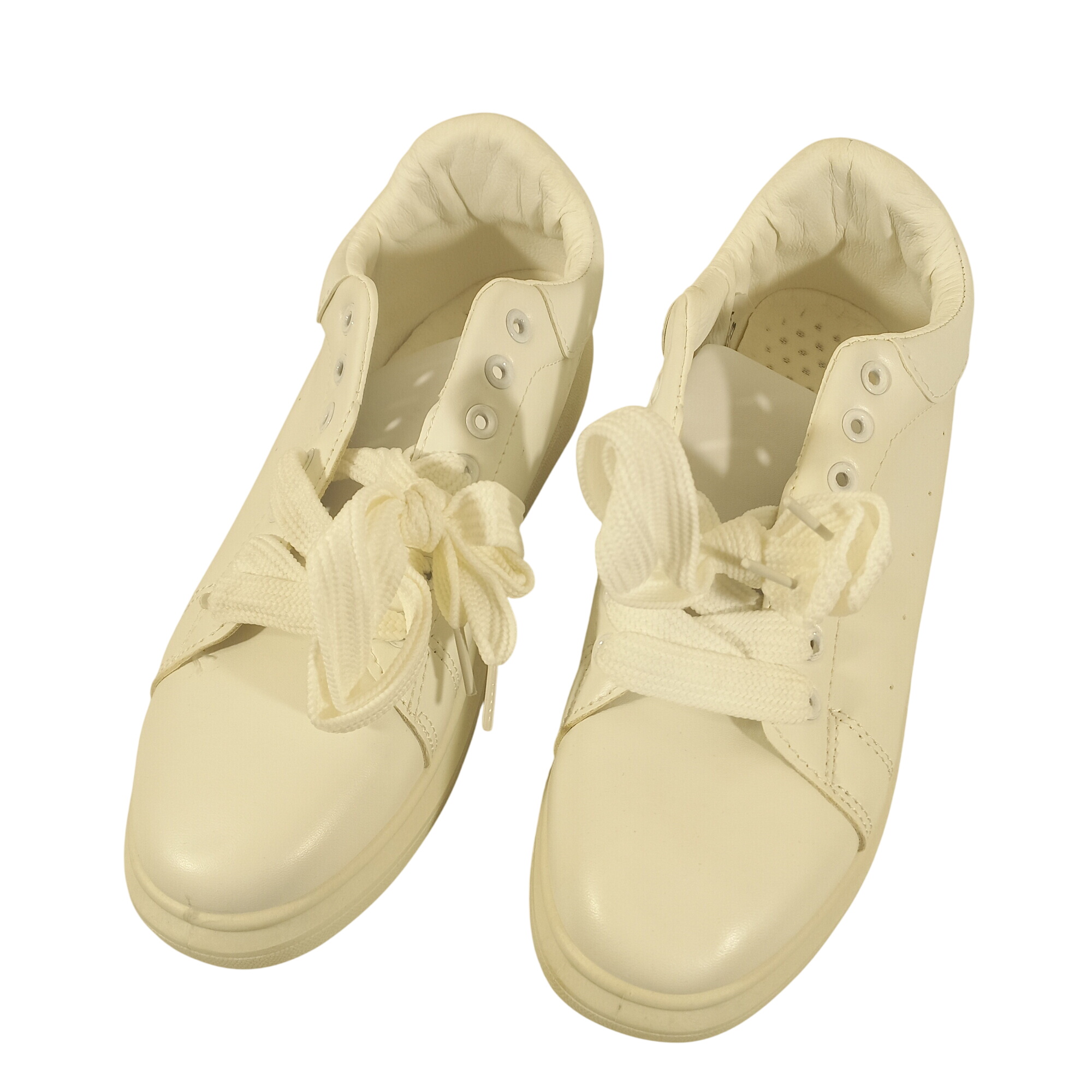 CHAUSSURES BASKET COULEUR BLANCHESS POINTURES 43 - Label Emmaus - Modalova