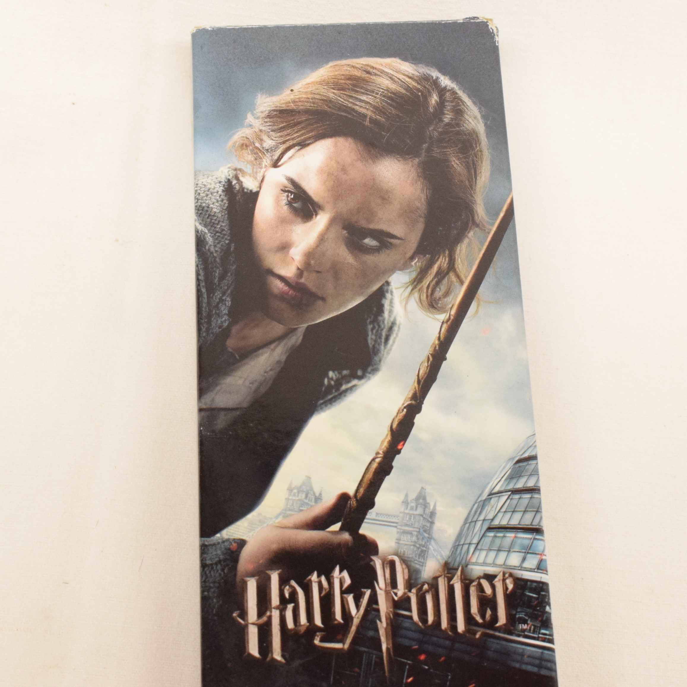 Baguette magique en résine Hermione Granger par the Noble Collection - État correct - Photo 4