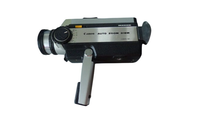 Caméra Canon Autozoom 318M + sacoche d'origine et notice - non testé État correct -  reconditionné disponible sur Label Emmaüs