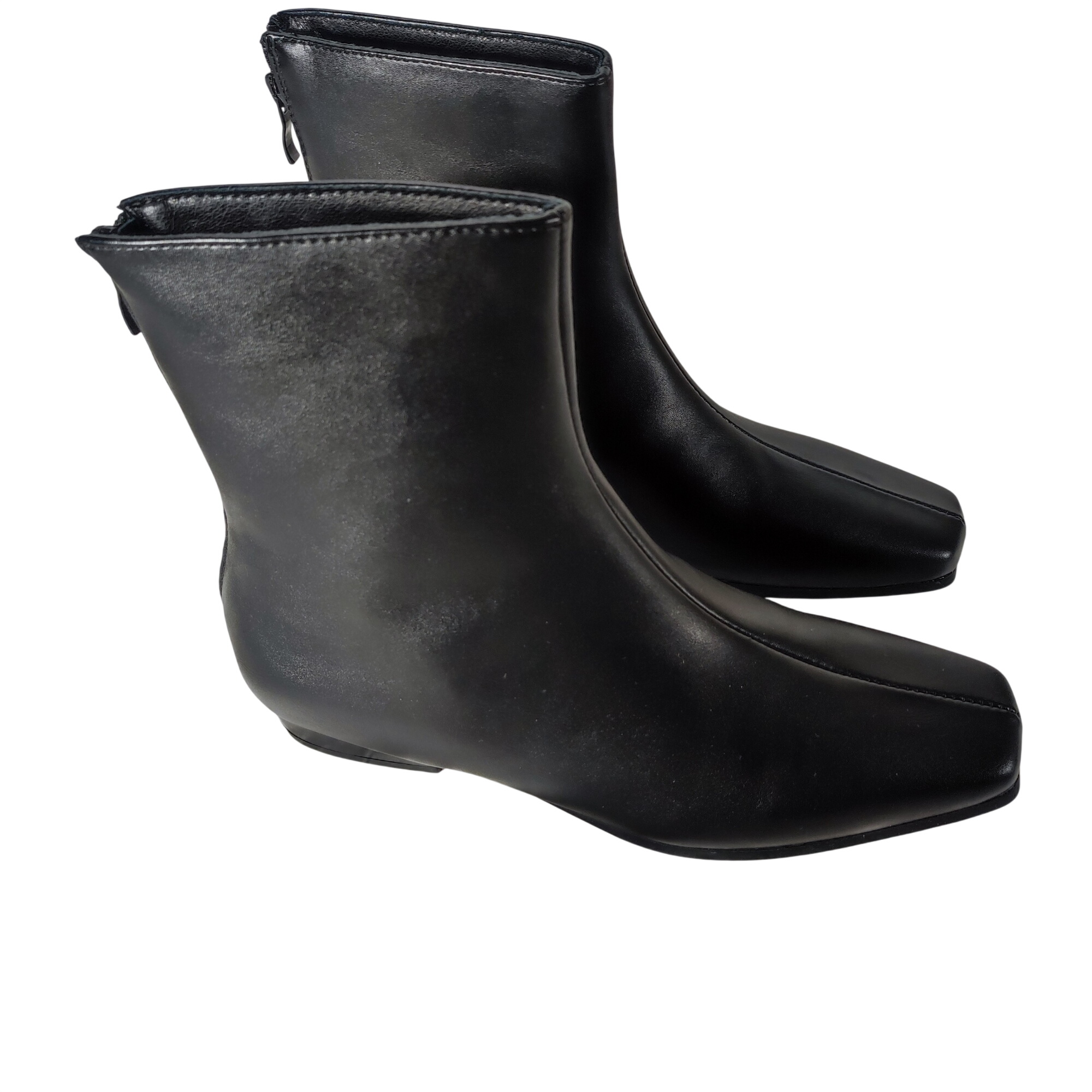 Acheter CHAUSSURE FEMME BOTTINE Comme neuf - 10,50 € CHAUSSURE FEMME BOTTINE Comme neuf - reconditionné disponible sur Label Emmaüs