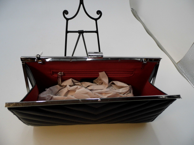 Pochette noire FRANCINEL.  - Vue 3 - 