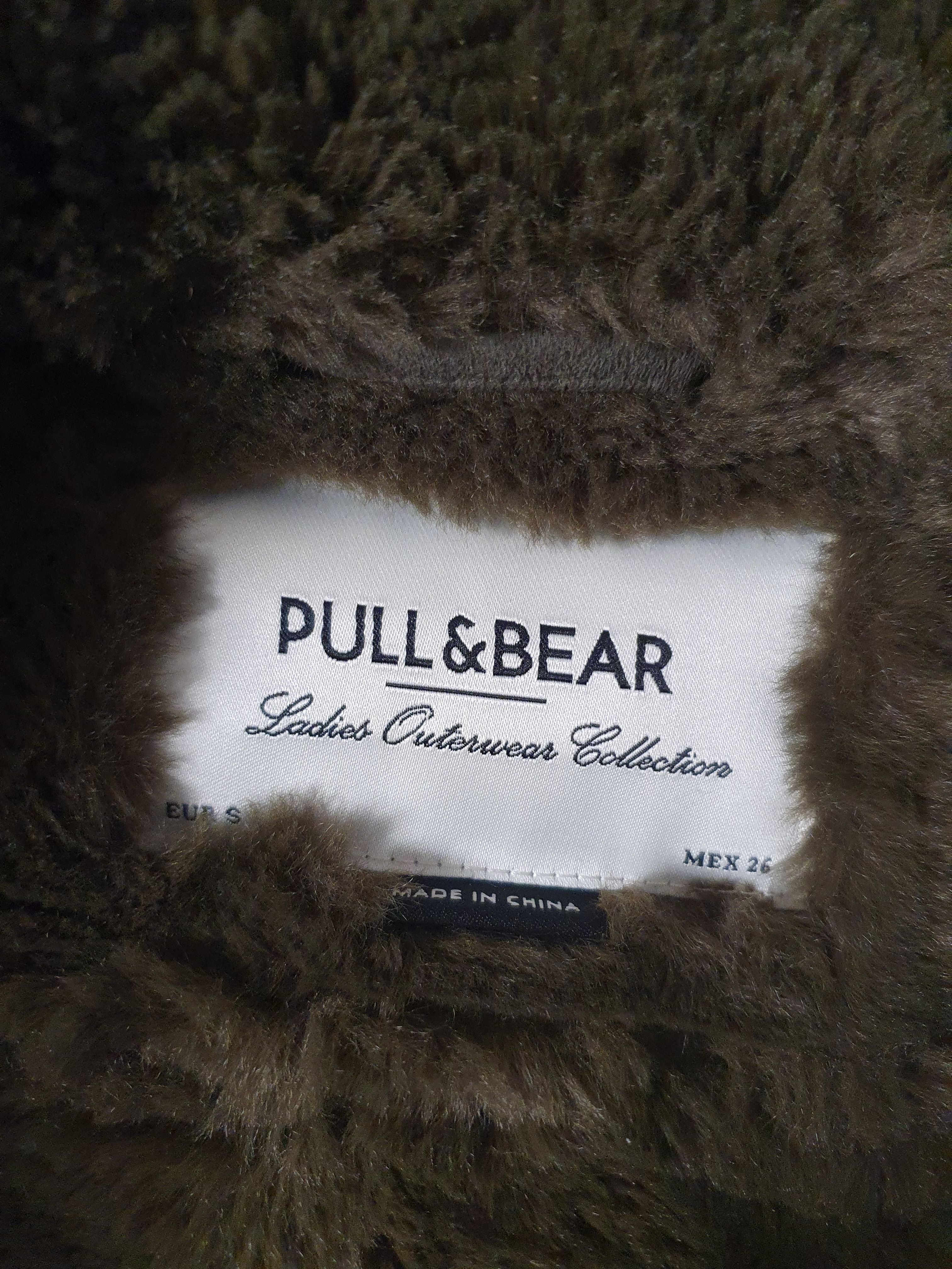 Voir photo 3 de Veste moumouté douce -PULL&BEAR-S Veste moumouté douce -PULL&BEAR-S Très bon état - Vue 3 -