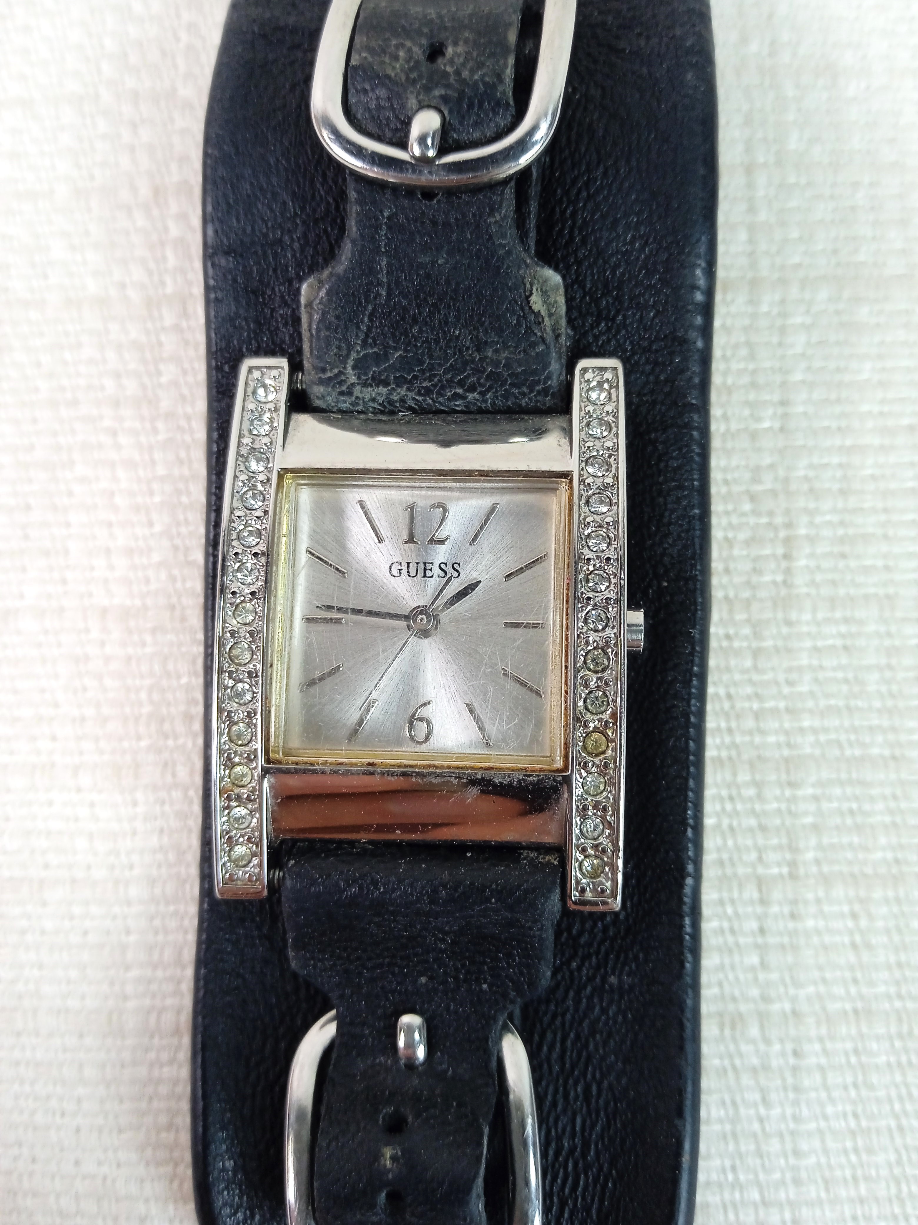 Voir photo 5 de Montre femme Montre femme Bon état - Vue 5 -