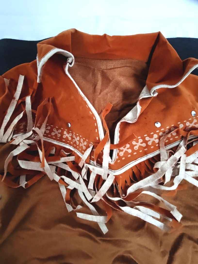 Voir photo 7 de Déguisement Trappeur (5/7 ans), Anselme, bal Masqué, complet, vintage, made in France. Déguisement Trappeur (5/7 ans), Anselme, bal Masqué, complet, vintage, made in France. - Vue 7 -