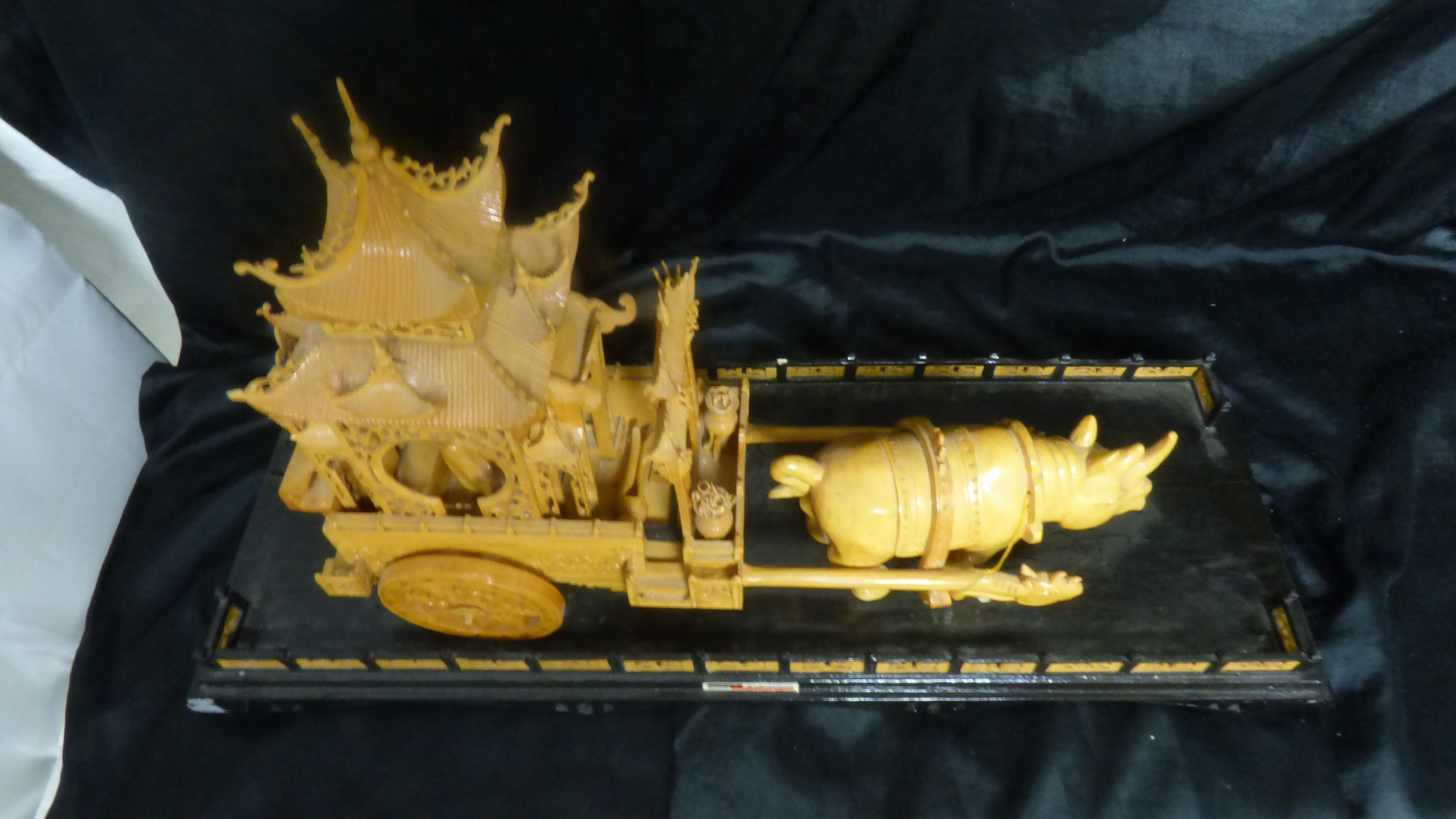 Diorama Chinois Rhinocéros tirant une calèche d'empereur - Photo 13