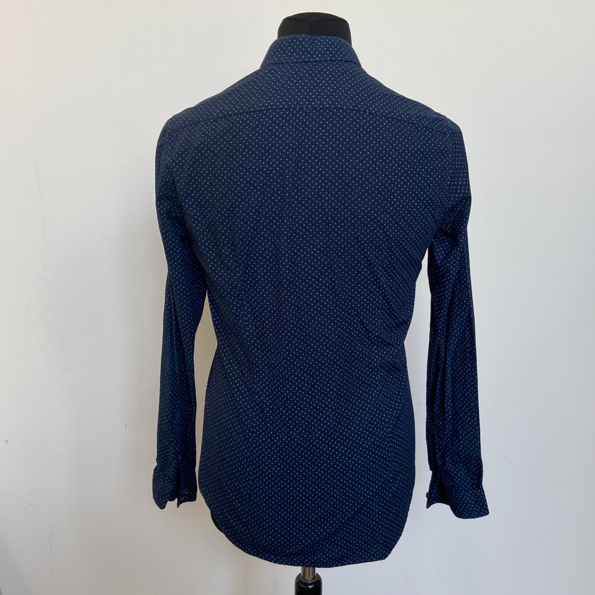 Voir photo 5 de Chemise IKKS T.S Chemise IKKS T.S Comme neuf - Vue 5 -