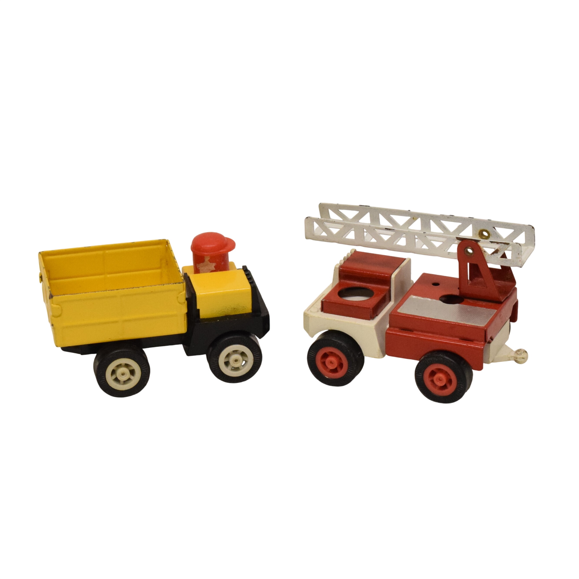 Jouet camion de pompier et camion benne KOSTO modèle déposé fabriqué en France  -  reconditionné disponible sur Label Emmaüs