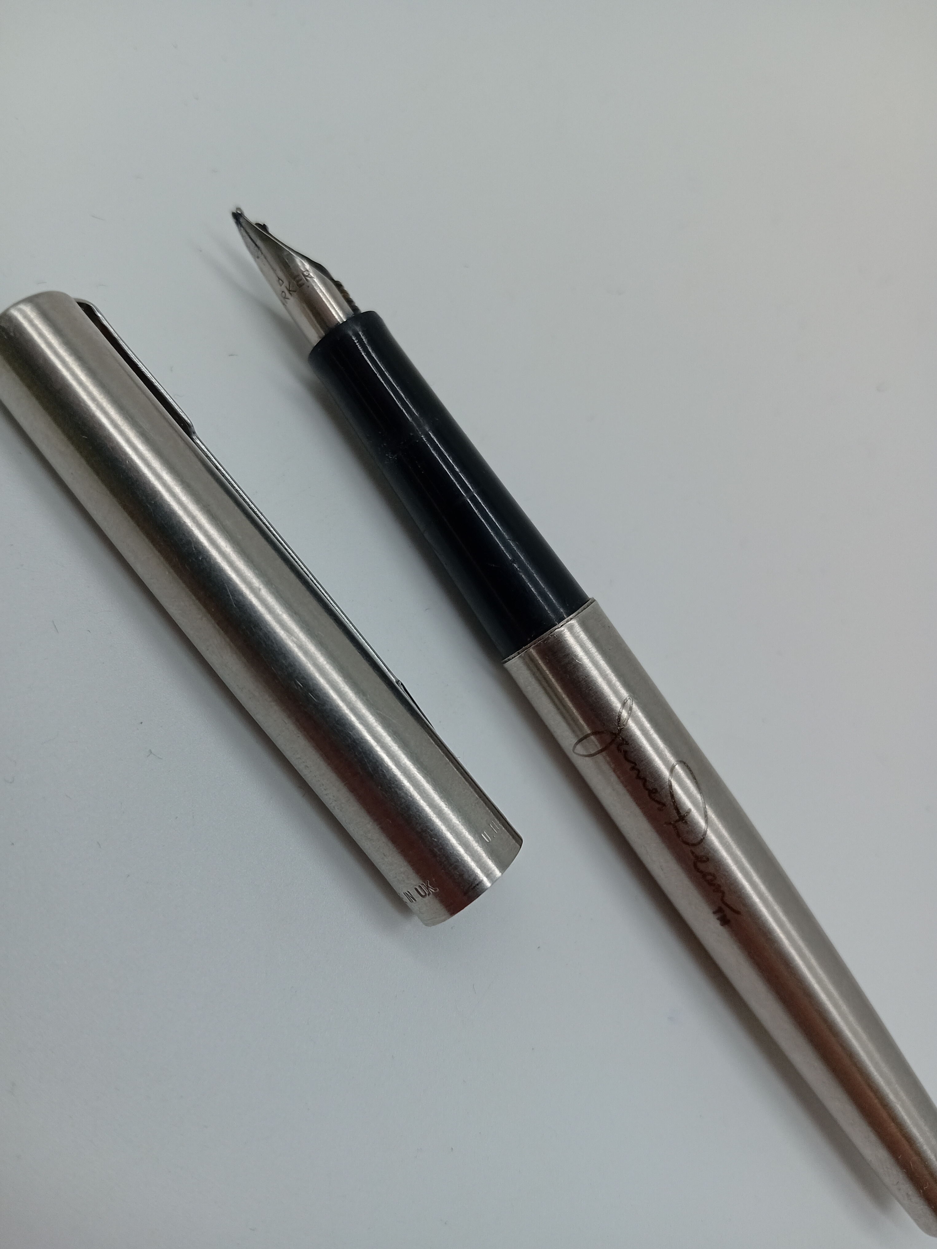 Stylo Plume Parker Métal Argenté Unique James Bond Edition O275 (O275) Bon état - Vue 3 - 
