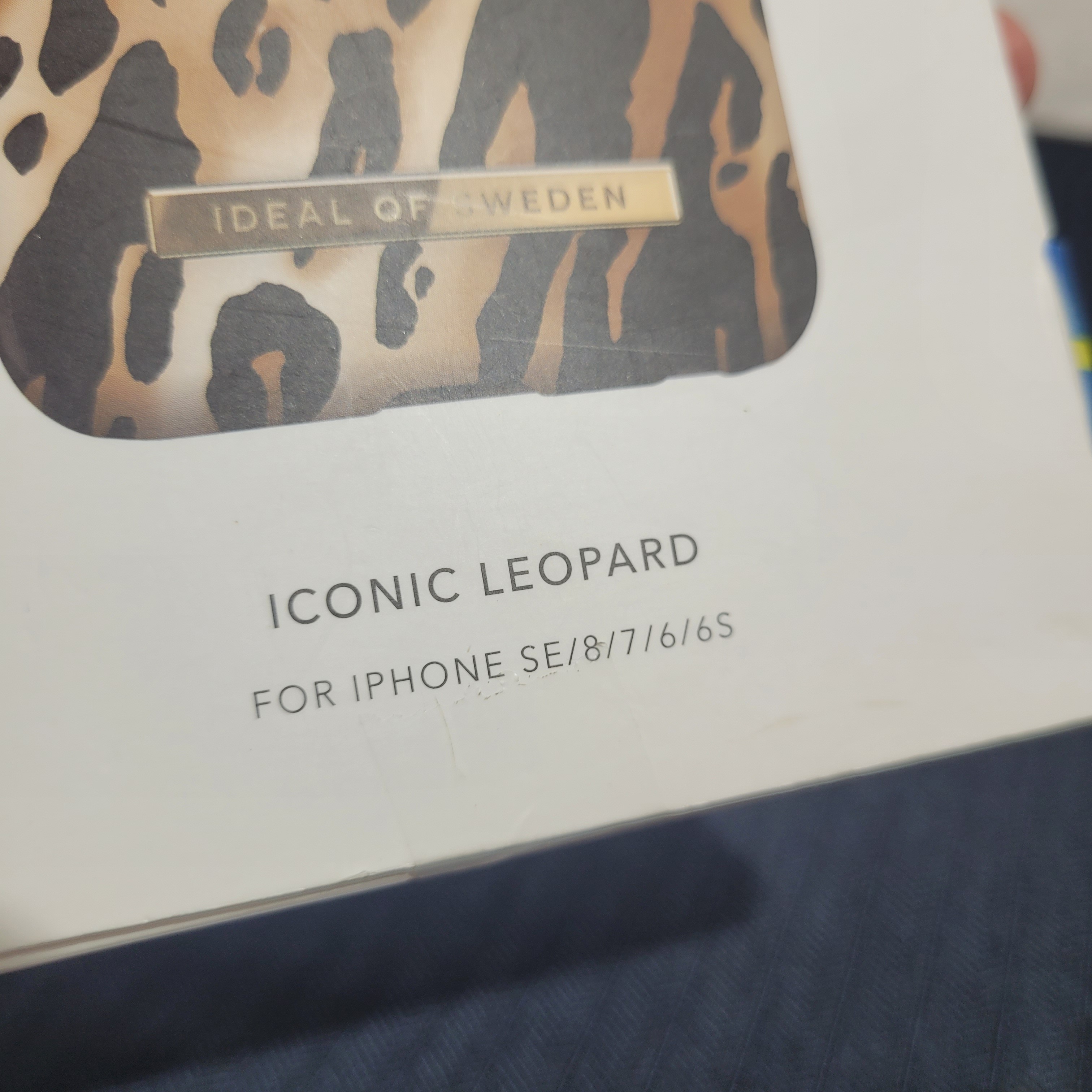 Voir photo 5 de Coque IDEAL OF SWEDEN "Iconic Leopard" - iPhone SE/8/7/6/6S Coque IDEAL OF SWEDEN "Iconic Leopard" - iPhone SE/8/7/6/6S Comme neuf - Vue 5 -
