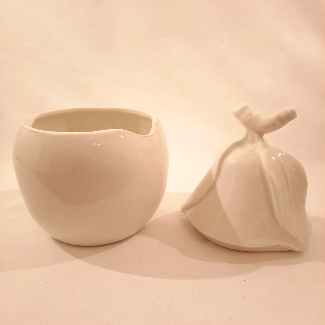 Pot porcelaine original en forme de poire Comme neuf - Vue 2 - 