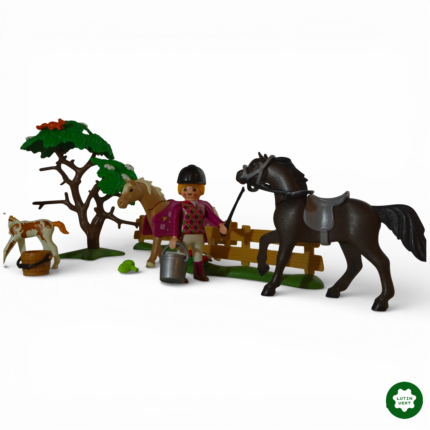 Playmobil 5112 / 5227 « Box, chevaux et cavalières » d'occasion PLAYMOBIL - Dès 4 ans | Ref 12983  - Vue 3 - 
