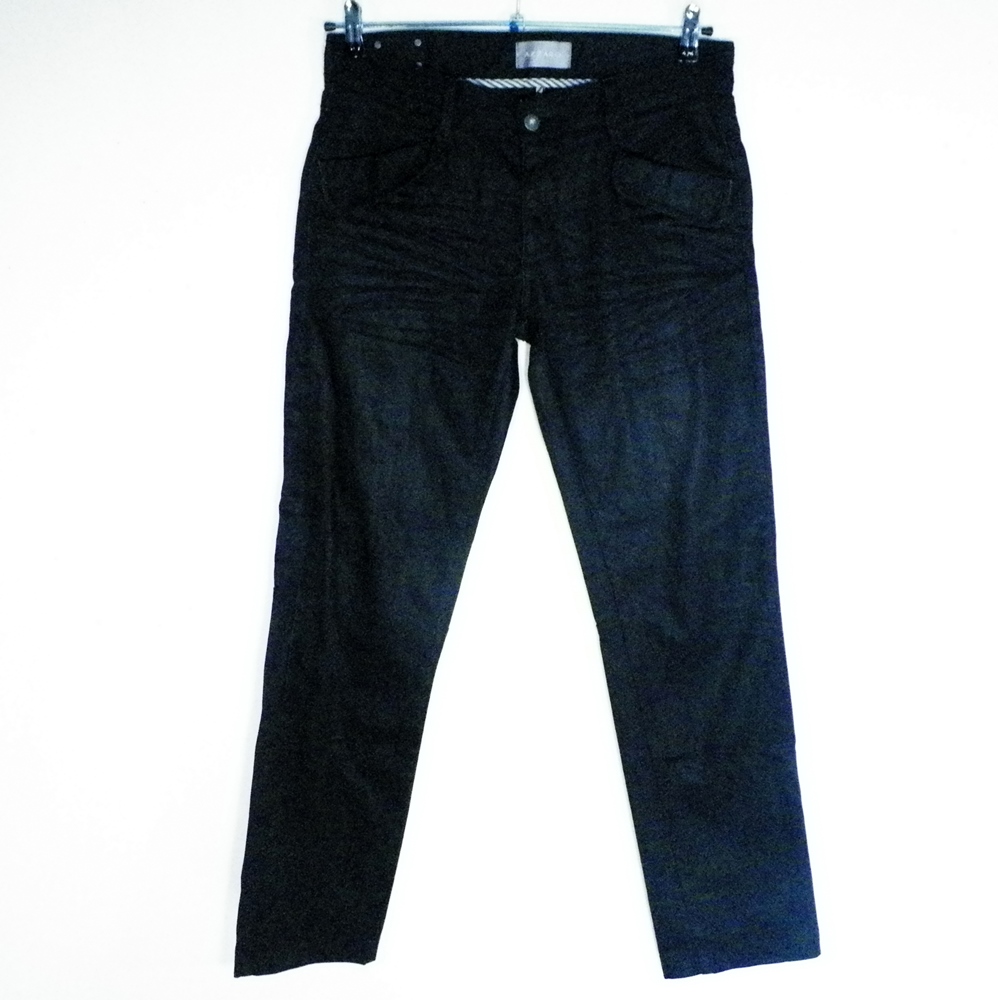 Pantalon Femme Noir AZZARO T 42. Bon état -  reconditionné disponible sur Label Emmaüs