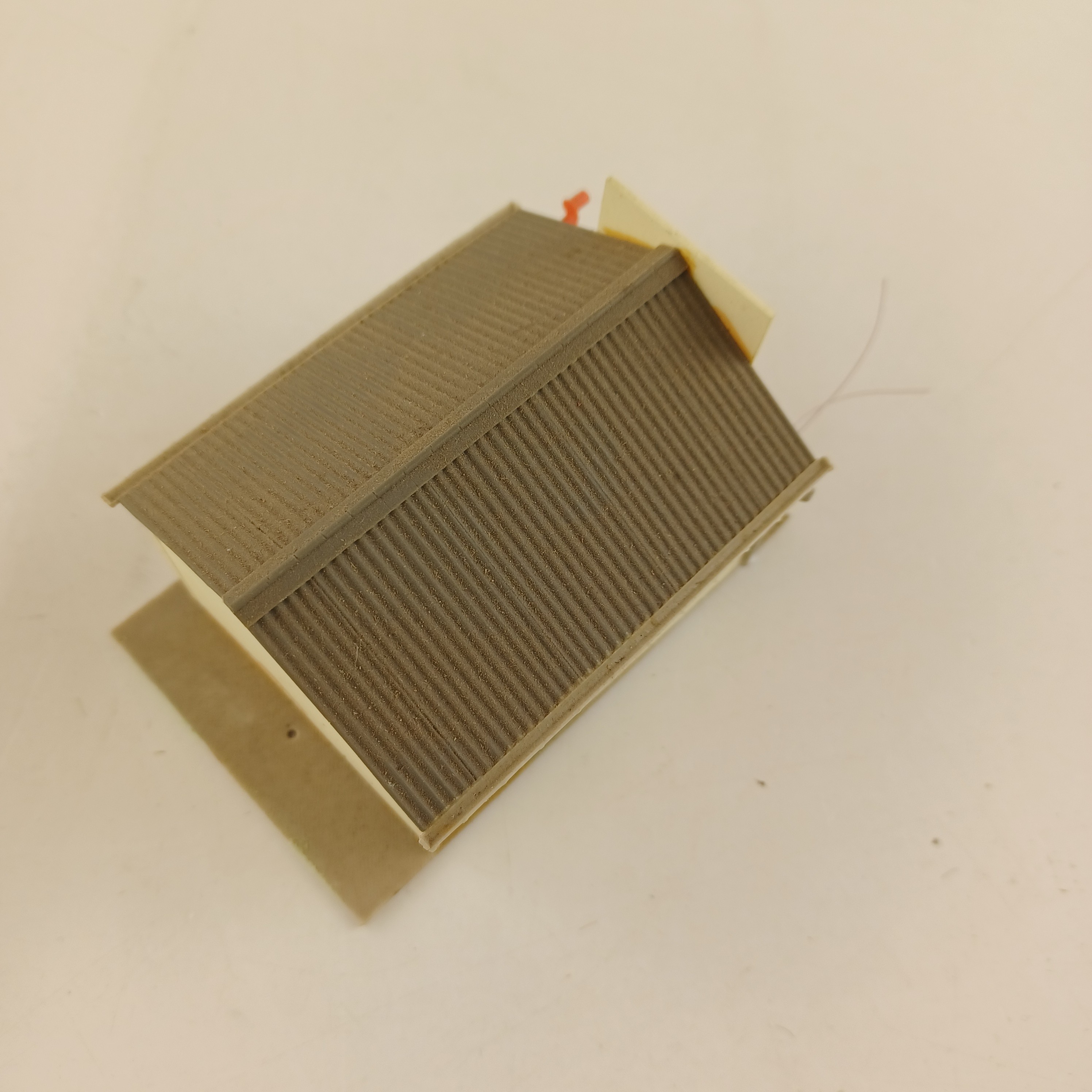 Maquette de modélisme de garage Louez Valem en plastique de 6x9x5 cm Très bon état - Vue 5 - 