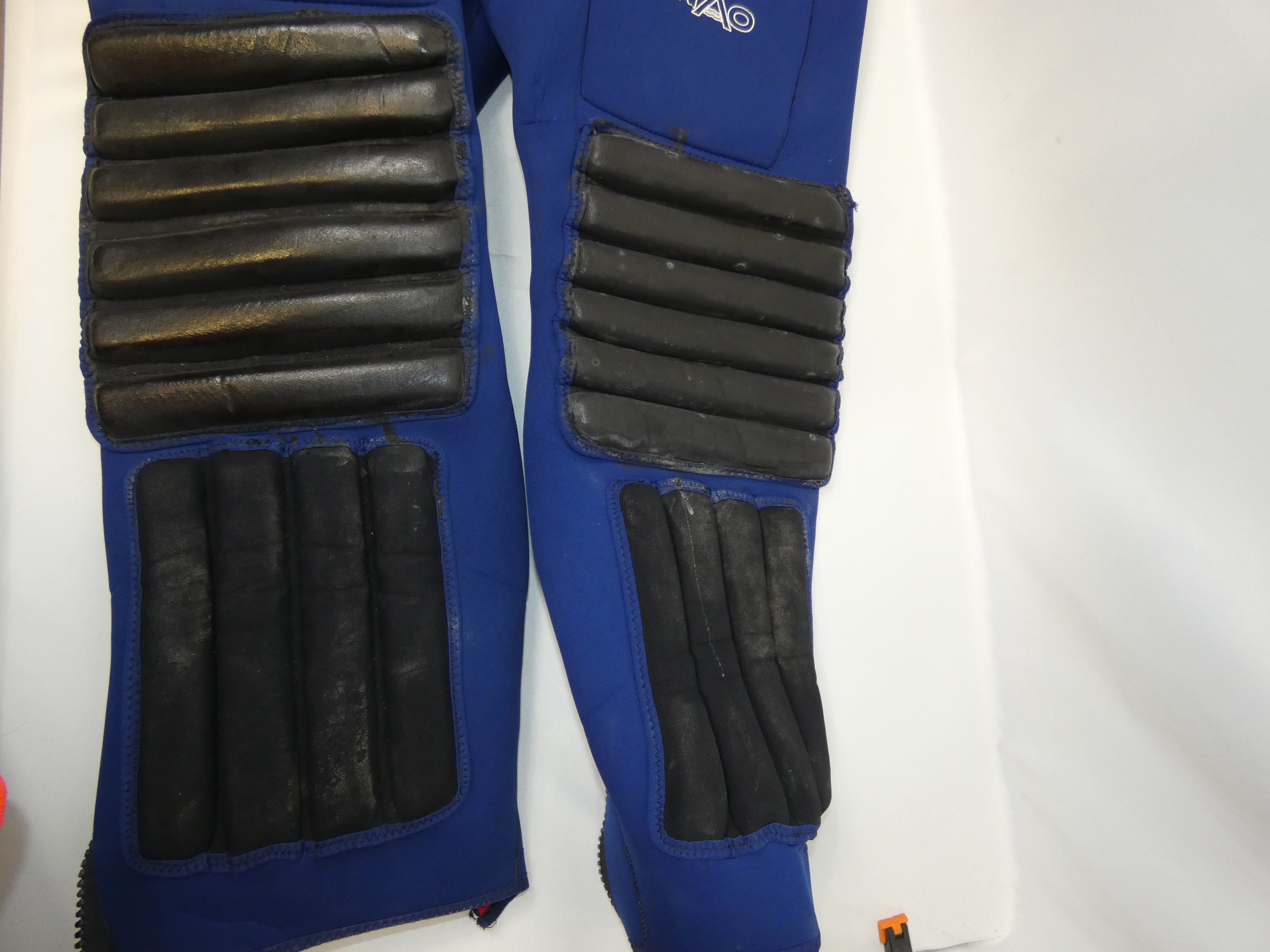 Ensemble complet en néoprène de marque NAO pour canyoning ou rafting Bon état - Vue 9 - 