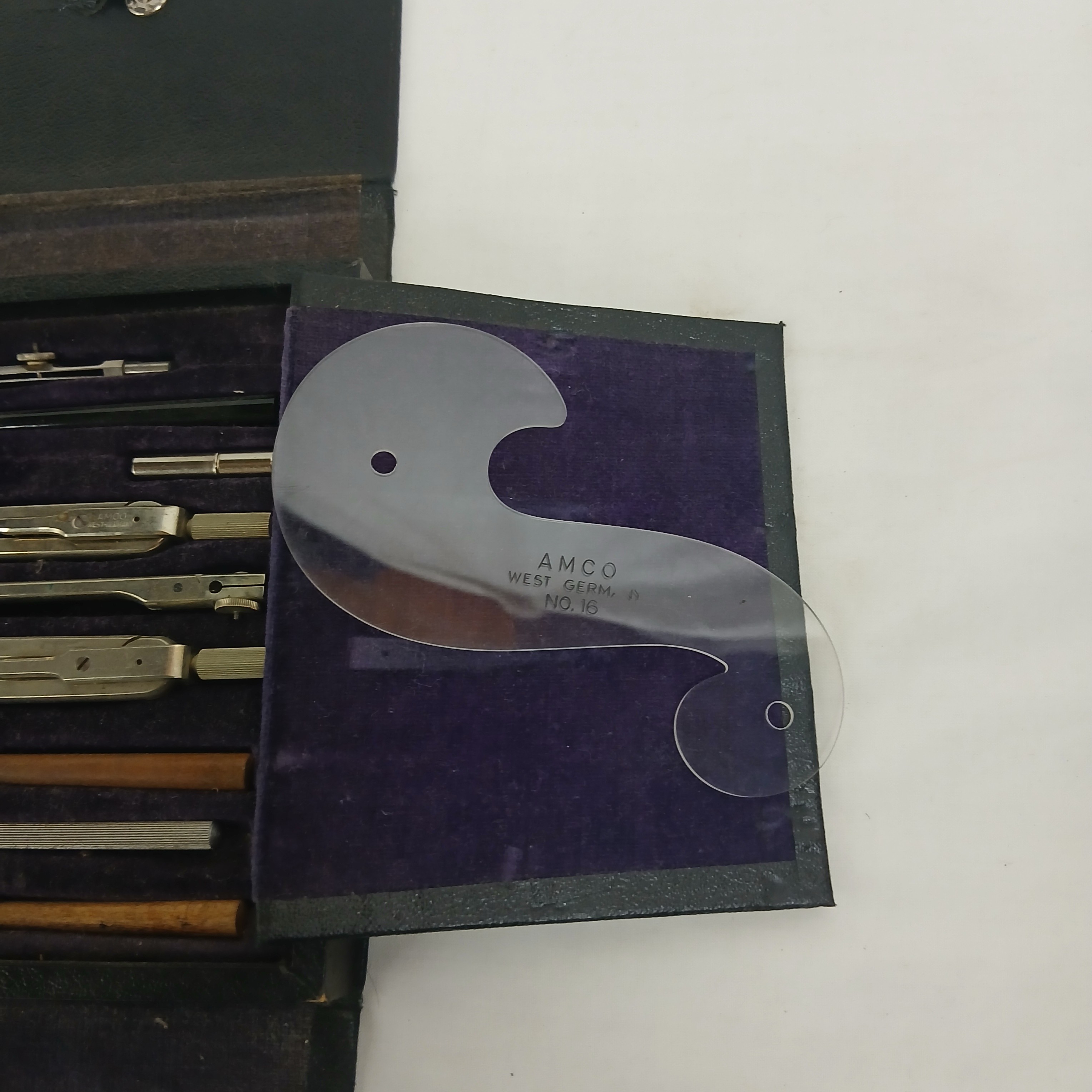 Set pour dessin de la marque AMCO WEST-GERMANY Bon état - Vue 3 - 