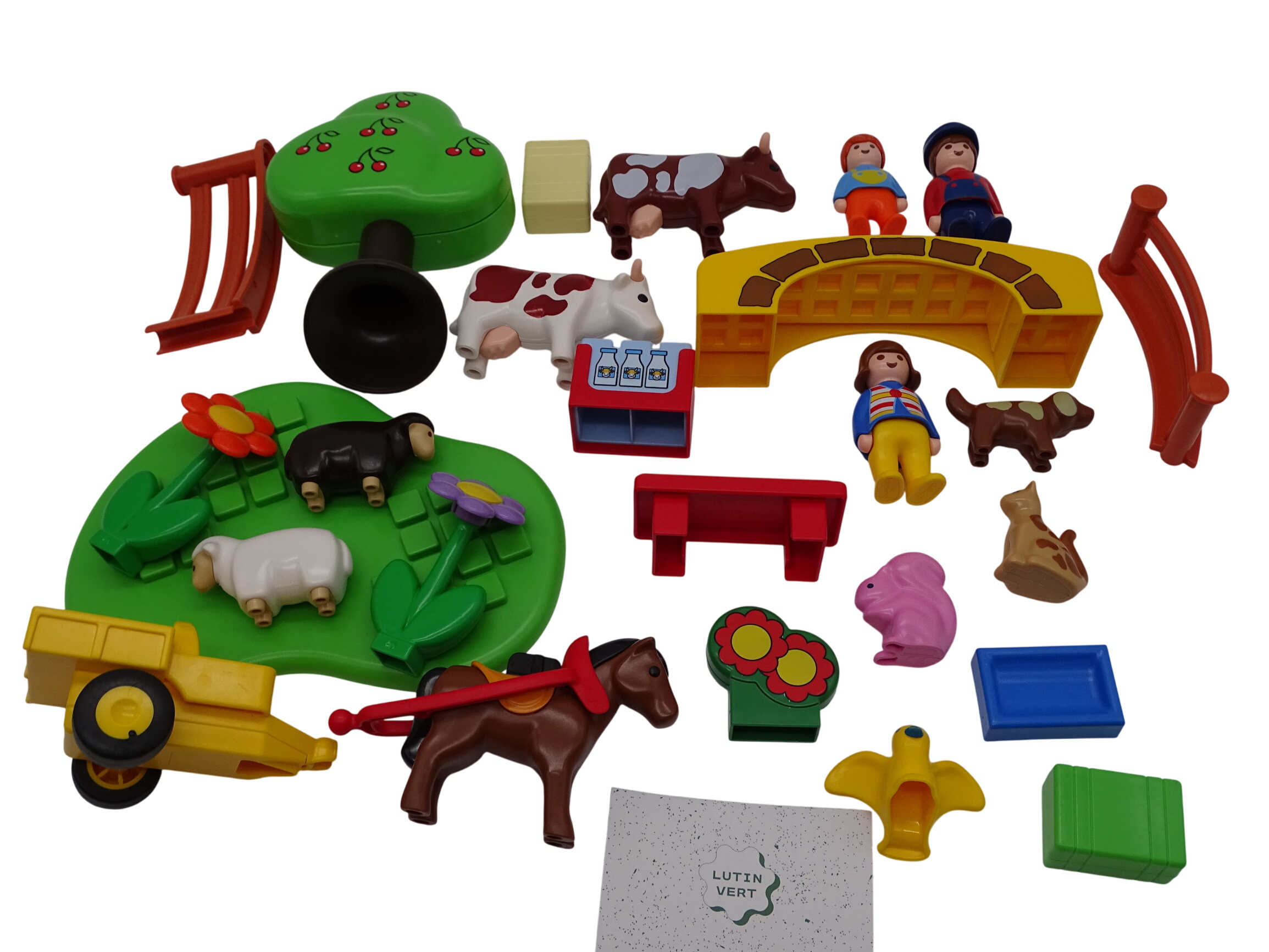 Playmobil 1 2 3 « Coffret Famille à la campagne » 6770 d'occasion PLAYMOBIL - Dès 18 mois | Ref 13165 Très bon état -  reconditionné disponible sur Label Emmaüs