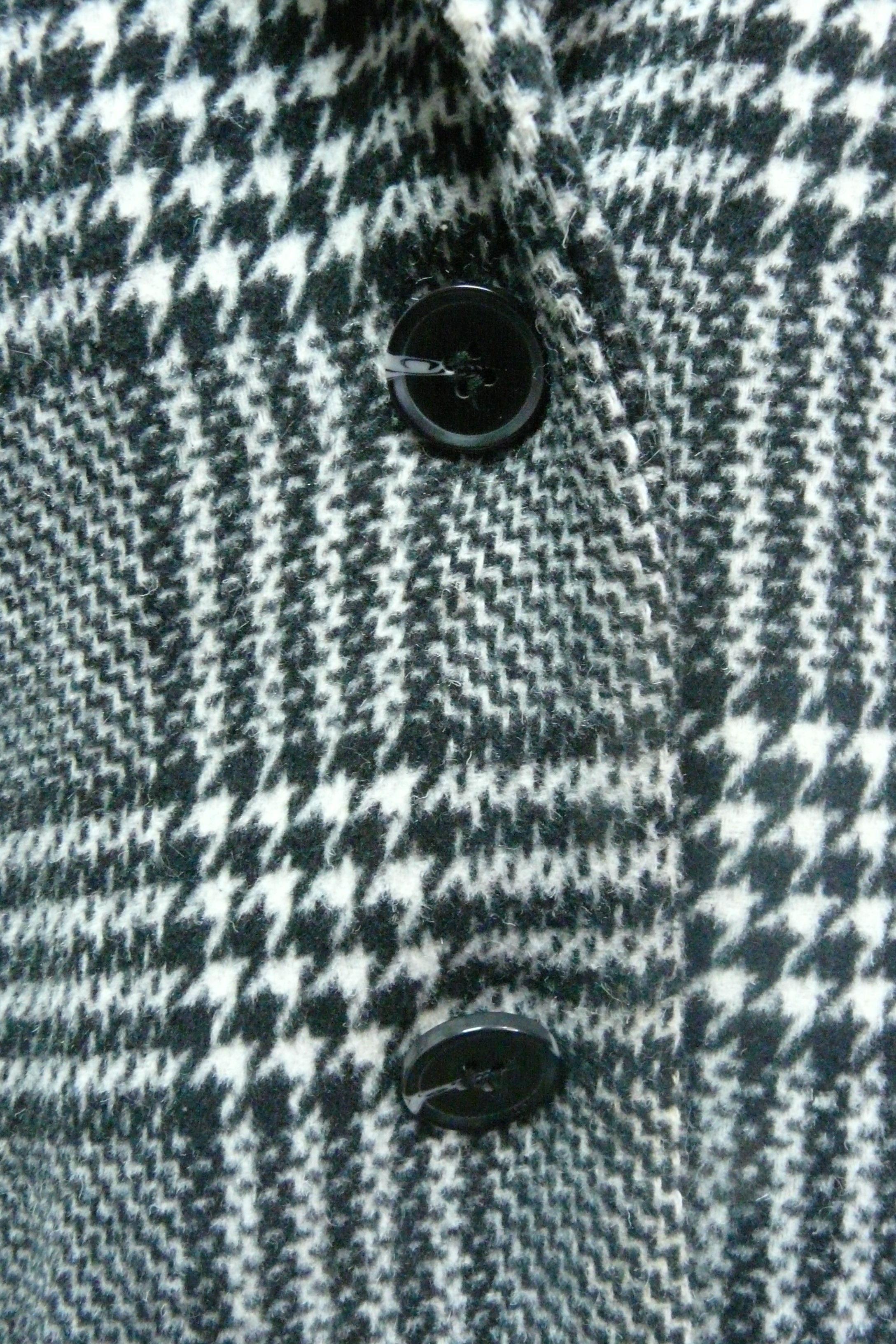 Voir photo 8 de E1 - Manteau motif tartan - Kiabi - Âge 12 ans (2XS) E1 - Manteau motif tartan - Kiabi - Âge 12 ans (2XS) - Vue 8 -