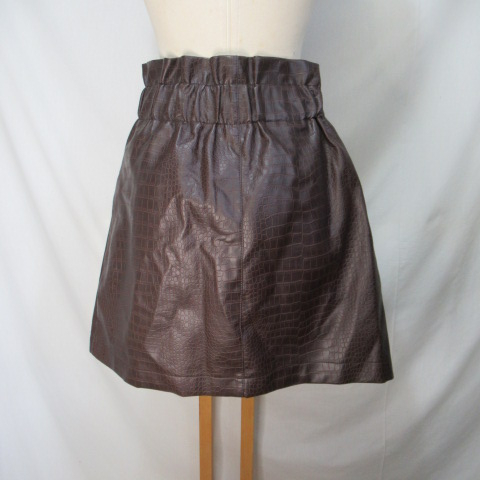 BF199 - Jupe imitation croco - B.Young - Taille 40 - Photo 2