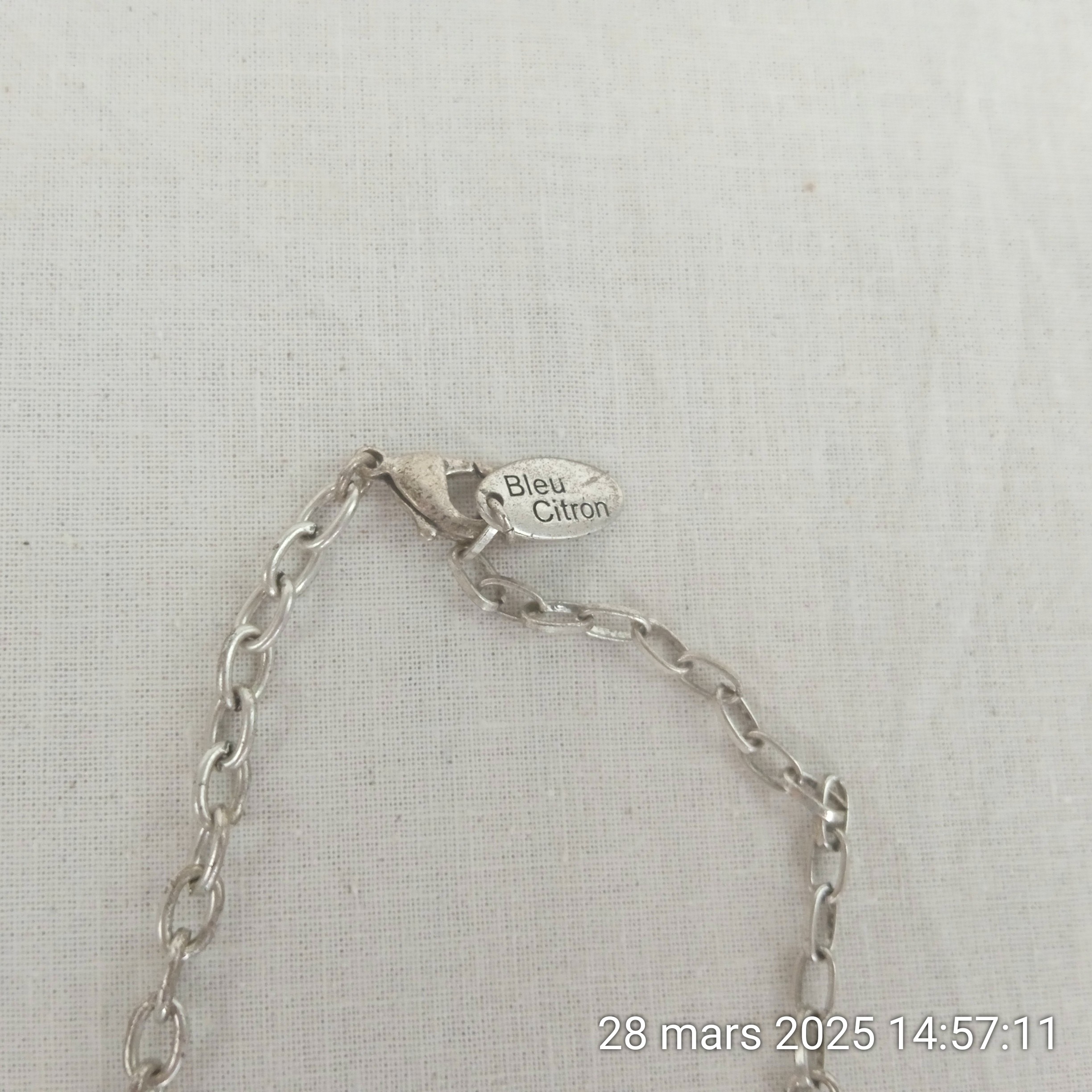 Collier marque Bleu Citron lamelles en métal argenté Très bon état - Vue 2 - 