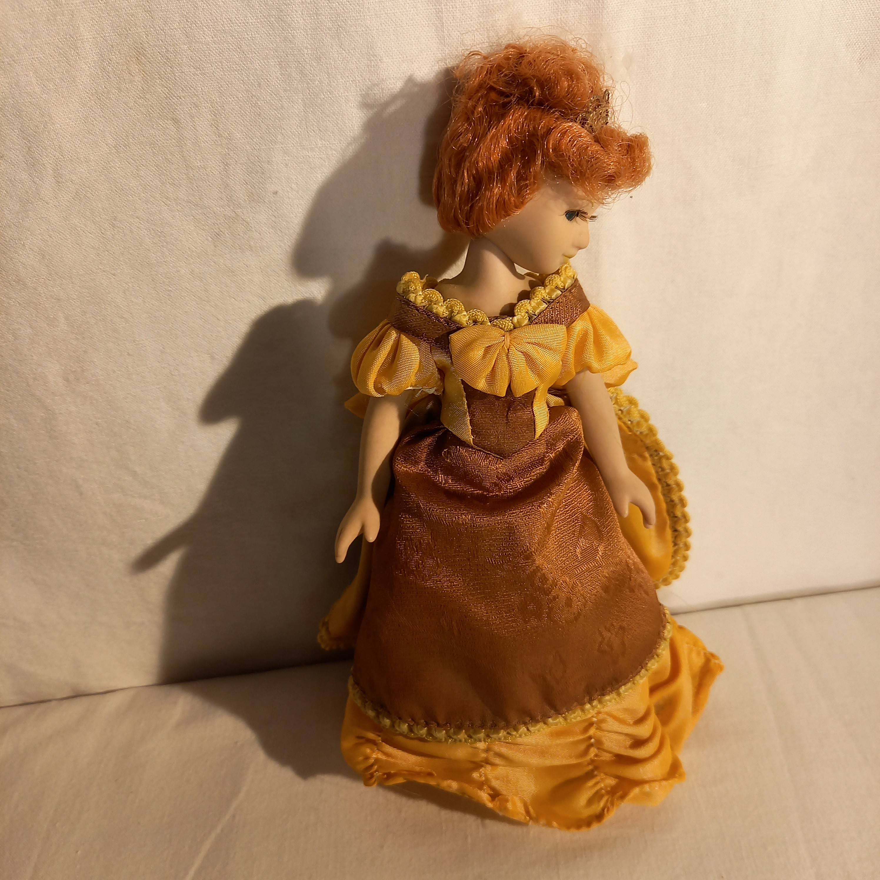 Lot de 10 poupeés de collection en porcelaine  - Vue 7 - 