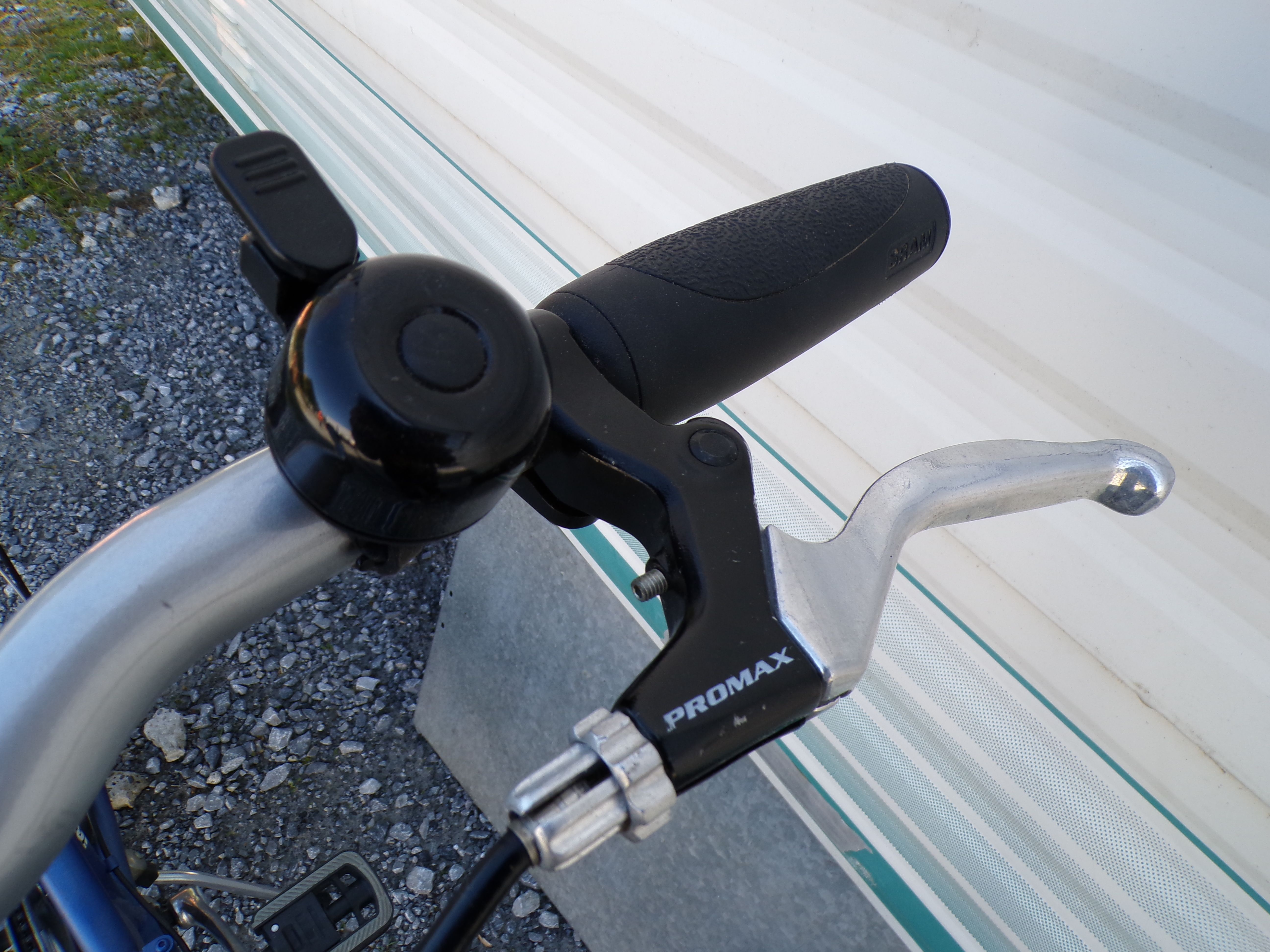 Voir photo 2 de Vélo pliant adulte bleu Ibiza Vélo pliant adulte bleu Ibiza Comme neuf - Vue 2 -