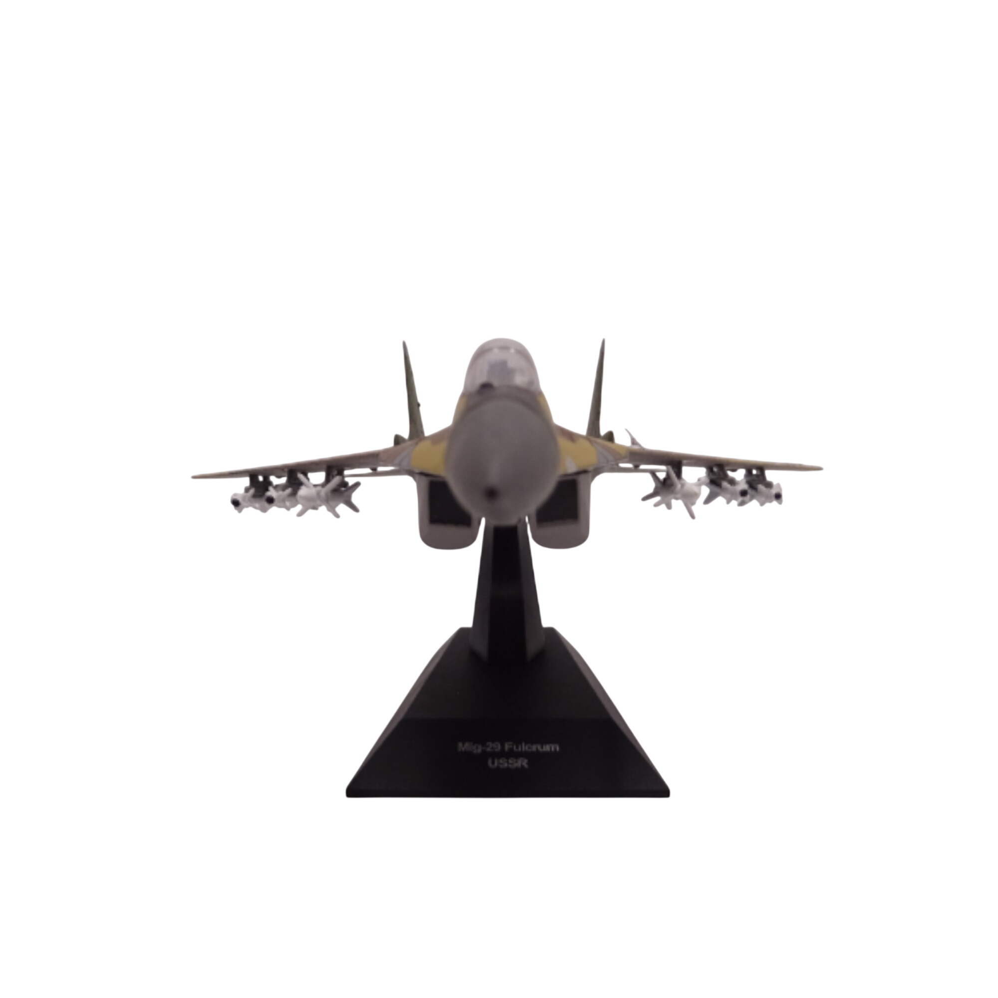 Miniature avion de chasse MIG 29 FULCRUM État correct -  reconditionné disponible sur Label Emmaüs